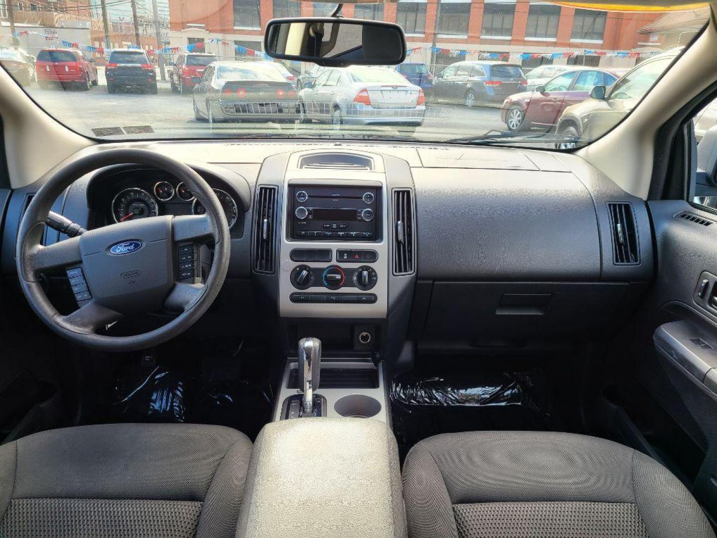 2010 BLACK FORD EDGE SE (2FMDK3GC9AB) with an 3.5L engine, Automatic transmission, located at 117 North Cameron Street, Harrisburg, PA, 17101, (717) 963-8962, 40.266762, -76.875259 - WE FINANCE!!! Good Credit/ Bad Credit/ No Credit - ALL Trade-Ins Welcomed!!! ***Guaranteed Credit Approval*** APPLY ONLINE or CALL us TODAY ;) Internet Prices and Marketplace Prices are SPECIAL discounted ***CASH DEALS*** Retail Prices are higher. Please call us to discuss your cash and finan - Photo#10