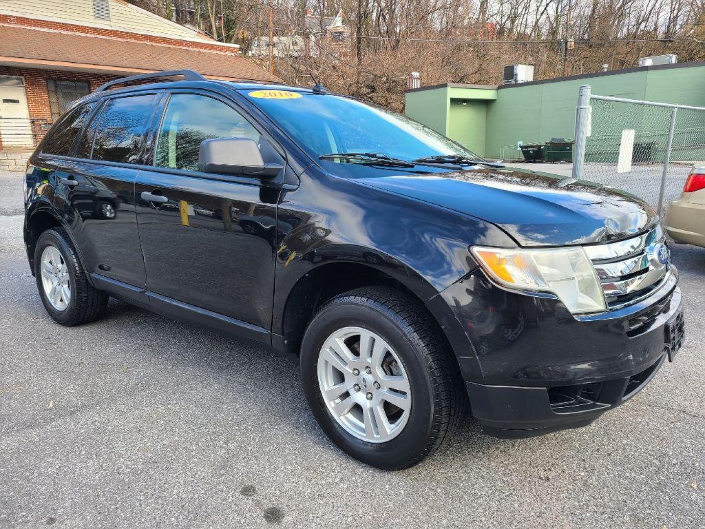 2010 BLACK FORD EDGE SE (2FMDK3GC9AB) with an 3.5L engine, Automatic transmission, located at 117 North Cameron Street, Harrisburg, PA, 17101, (717) 963-8962, 40.266762, -76.875259 - WE FINANCE!!! Good Credit/ Bad Credit/ No Credit - ALL Trade-Ins Welcomed!!! ***Guaranteed Credit Approval*** APPLY ONLINE or CALL us TODAY ;) Internet Prices and Marketplace Prices are SPECIAL discounted ***CASH DEALS*** Retail Prices are higher. Please call us to discuss your cash and finan - Photo#2