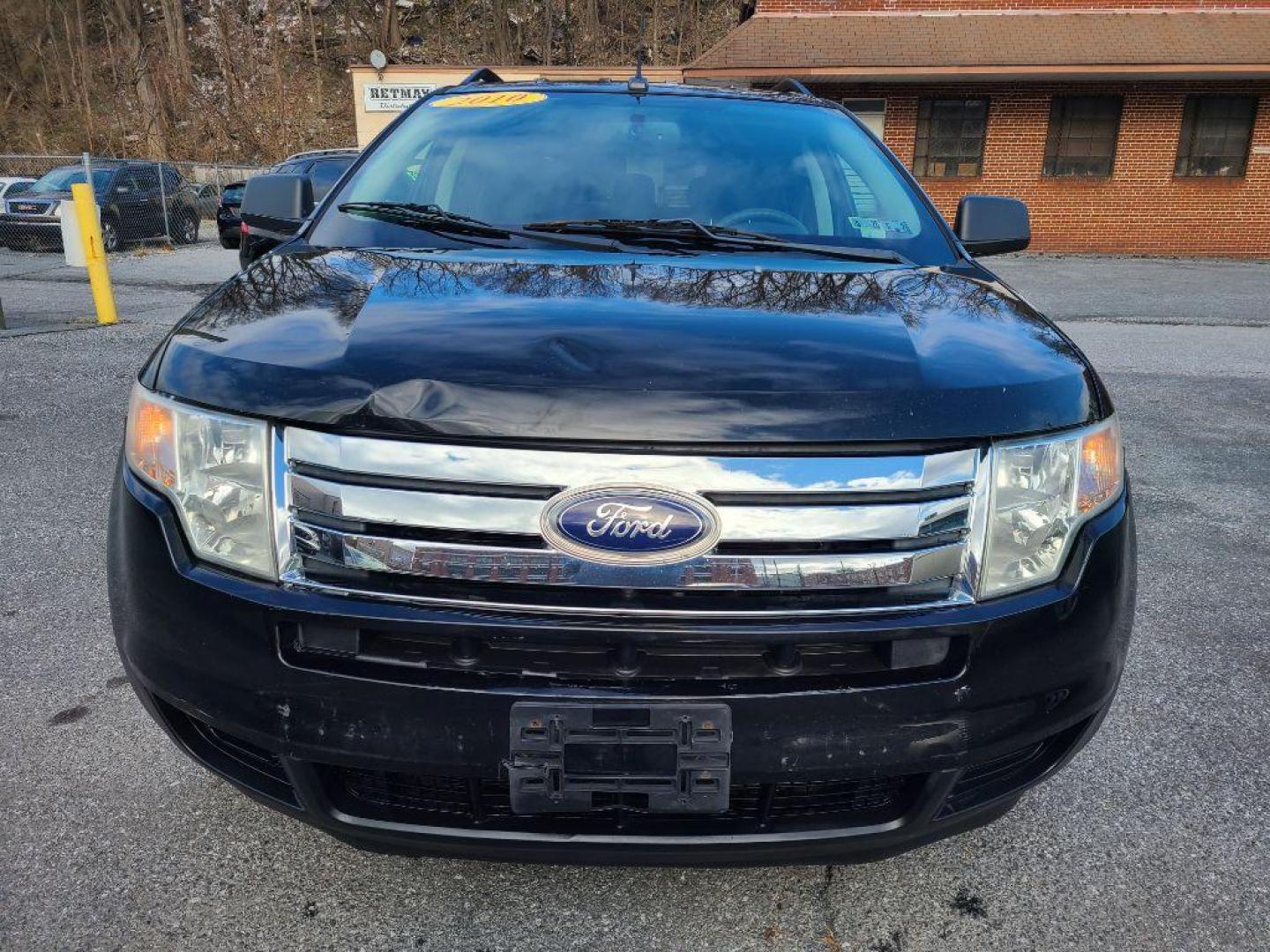 2010 BLACK FORD EDGE SE (2FMDK3GC9AB) with an 3.5L engine, Automatic transmission, located at 117 North Cameron Street, Harrisburg, PA, 17101, (717) 963-8962, 40.266762, -76.875259 - WE FINANCE!!! Good Credit/ Bad Credit/ No Credit - ALL Trade-Ins Welcomed!!! ***Guaranteed Credit Approval*** APPLY ONLINE or CALL us TODAY ;) Internet Prices and Marketplace Prices are SPECIAL discounted ***CASH DEALS*** Retail Prices are higher. Please call us to discuss your cash and finan - Photo#3