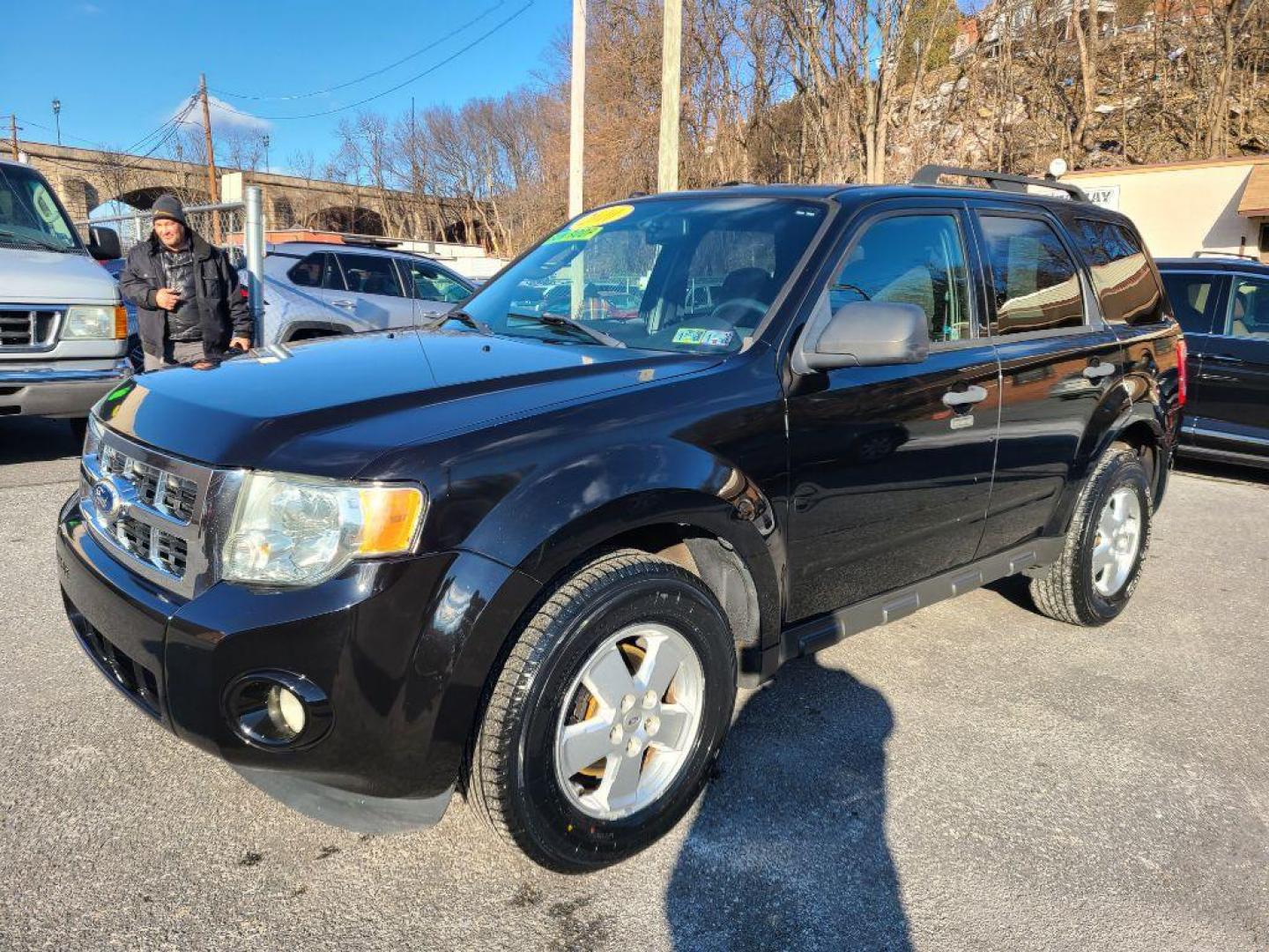 2010 BLACK FORD ESCAPE XLT (1FMCU9D75AK) with an 2.5L engine, Automatic transmission, located at 117 North Cameron Street, Harrisburg, PA, 17101, (717) 963-8962, 40.266762, -76.875259 - WE FINANCE!!! Good Credit/ Bad Credit/ No Credit - ALL Trade-Ins Welcomed!!! ***Guaranteed Credit Approval*** APPLY ONLINE or CALL us TODAY ;) Internet Prices and Marketplace Prices are SPECIAL discounted ***CASH DEALS*** Retail Prices are higher. Please call us to discuss your cash and finan - Photo#0