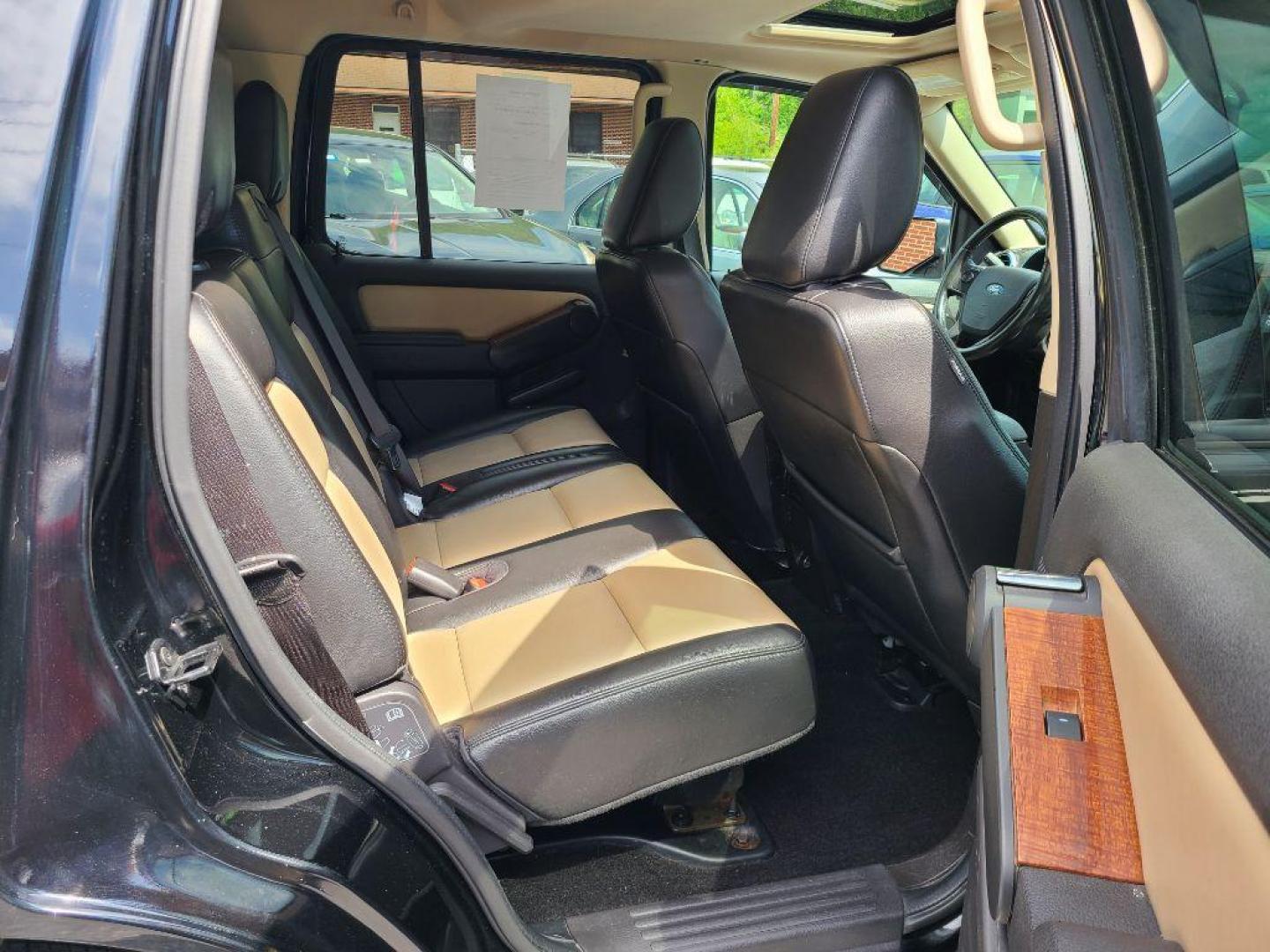 2010 BLACK FORD EXPLORER EDDIE BAUER (1FMEU7EEXAU) with an 4.0L engine, Automatic transmission, located at 117 North Cameron Street, Harrisburg, PA, 17101, (717) 963-8962, 40.266762, -76.875259 - WE FINANCE!!! Good Credit/ Bad Credit/ No Credit - ALL Trade-Ins Welcomed!!! ***Guaranteed Credit Approval*** APPLY ONLINE or CALL us TODAY ;) Internet Prices and Marketplace Prices are SPECIAL discounted ***CASH DEALS*** Retail Prices are higher. Please call us to discuss your cash and finan - Photo#12