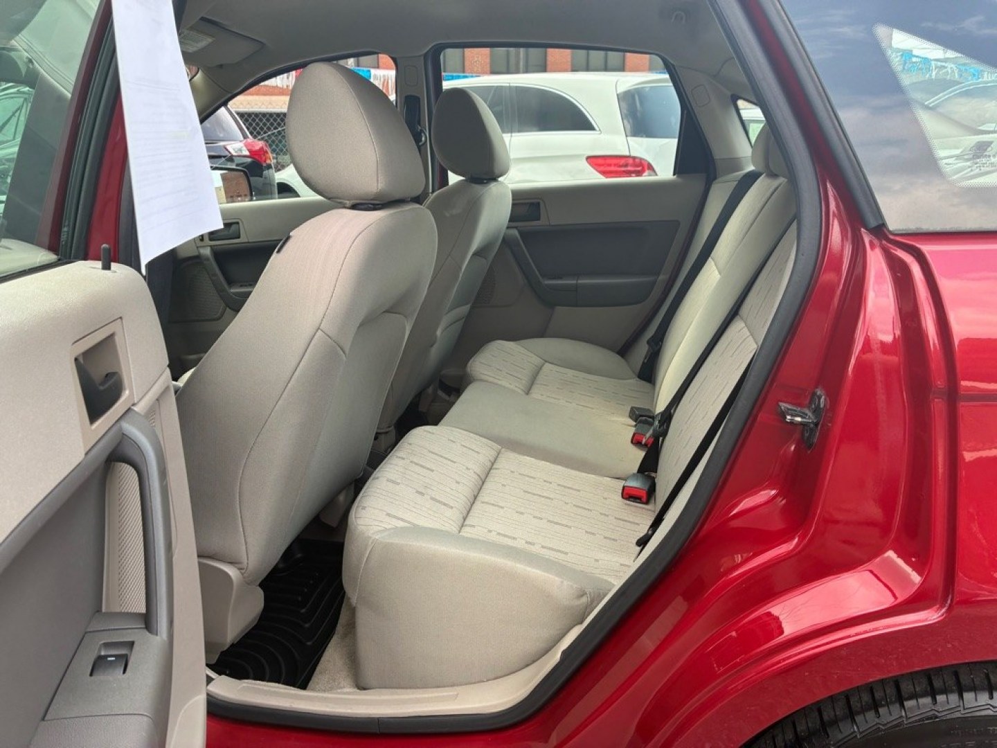 2010 RED FORD FOCUS SE (1FAHP3FN9AW) with an 2.0L engine, Automatic transmission, located at 117 North Cameron Street, Harrisburg, PA, 17101, (717) 963-8962, 40.266762, -76.875259 - WE FINANCE!!! Good Credit/ Challenged Credit/ No Credit - ALL Trade-Ins Welcomed!!! APPLY ONLINE or CALL us TODAY ;) Please call us to discuss your cash and/or financing options.- Photo#11