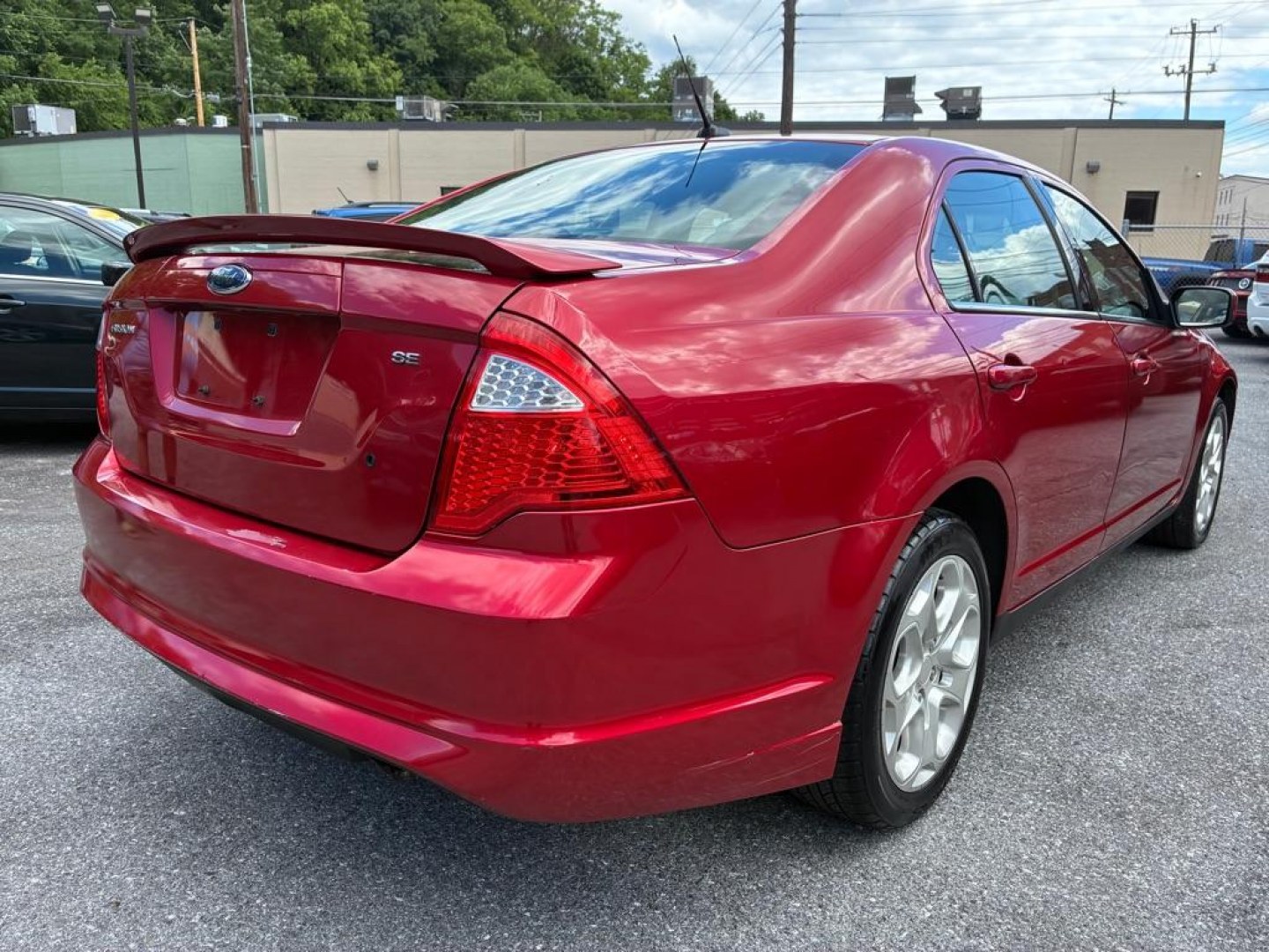 2010 RED FORD FUSION SE (3FAHP0HA2AR) with an 2.5L engine, Automatic transmission, located at 117 North Cameron Street, Harrisburg, PA, 17101, (717) 963-8962, 40.266762, -76.875259 - WE FINANCE!!! MOST vehicles are available for financing. Good Credit/ Challenged Credit/ No Credit - ALL Trade-Ins Welcomed!!! APPLY ONLINE or CALL us TODAY Please call us to discuss your cash and/or financing options. Thanks for checking our inventory! We're here to help.- Photo#4