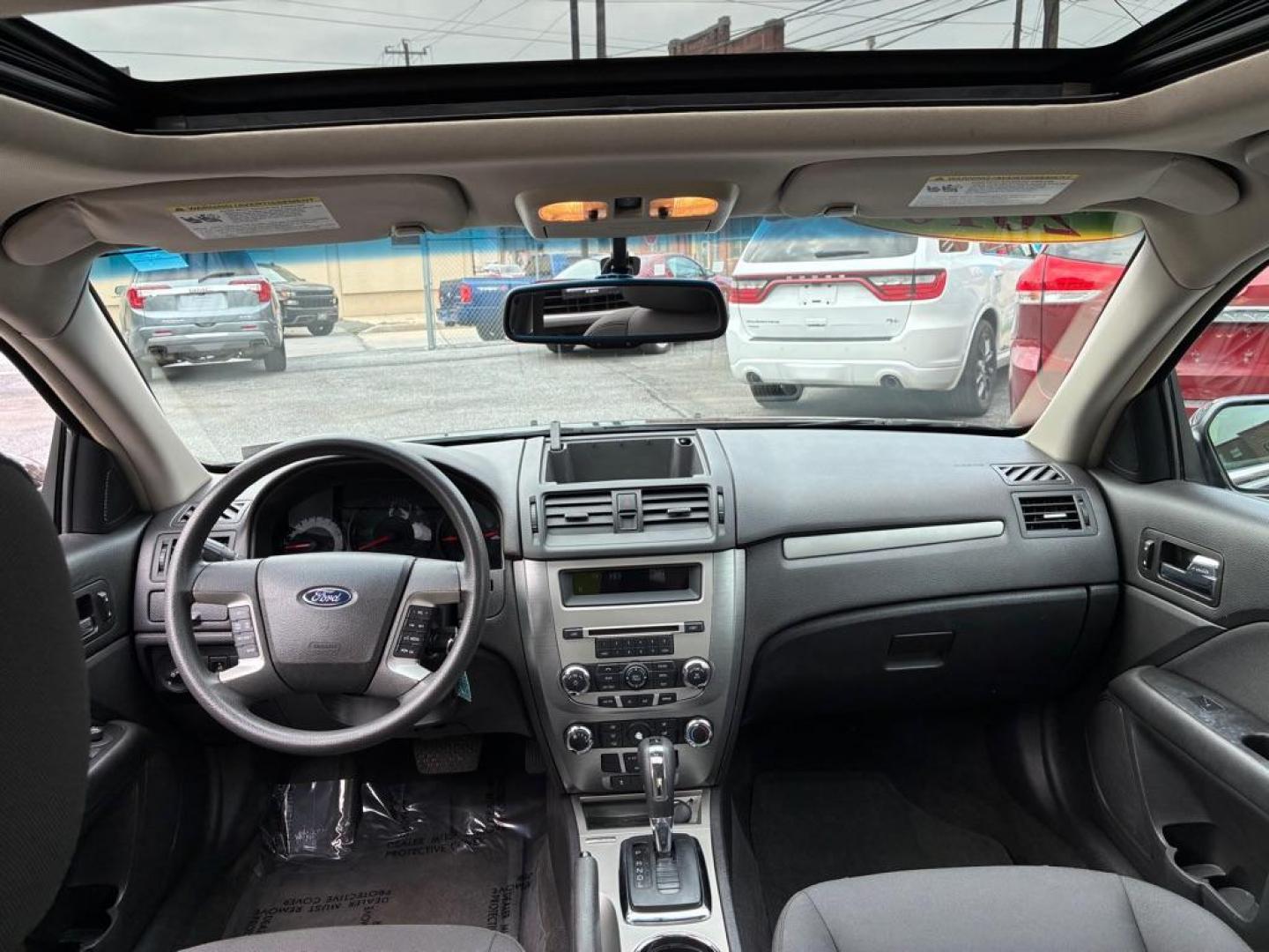 2010 GREEN FORD FUSION SE (3FAHP0HA6AR) with an 2.5L engine, Automatic transmission, located at 117 North Cameron Street, Harrisburg, PA, 17101, (717) 963-8962, 40.266762, -76.875259 - WE FINANCE!!! MOST vehicles are available for financing. Good Credit/ Challenged Credit/ No Credit - ALL Trade-Ins Welcomed!!! APPLY ONLINE or CALL us TODAY Please call us to discuss your cash and/or financing options. Thanks for checking our inventory! We're here to help.- Photo#12