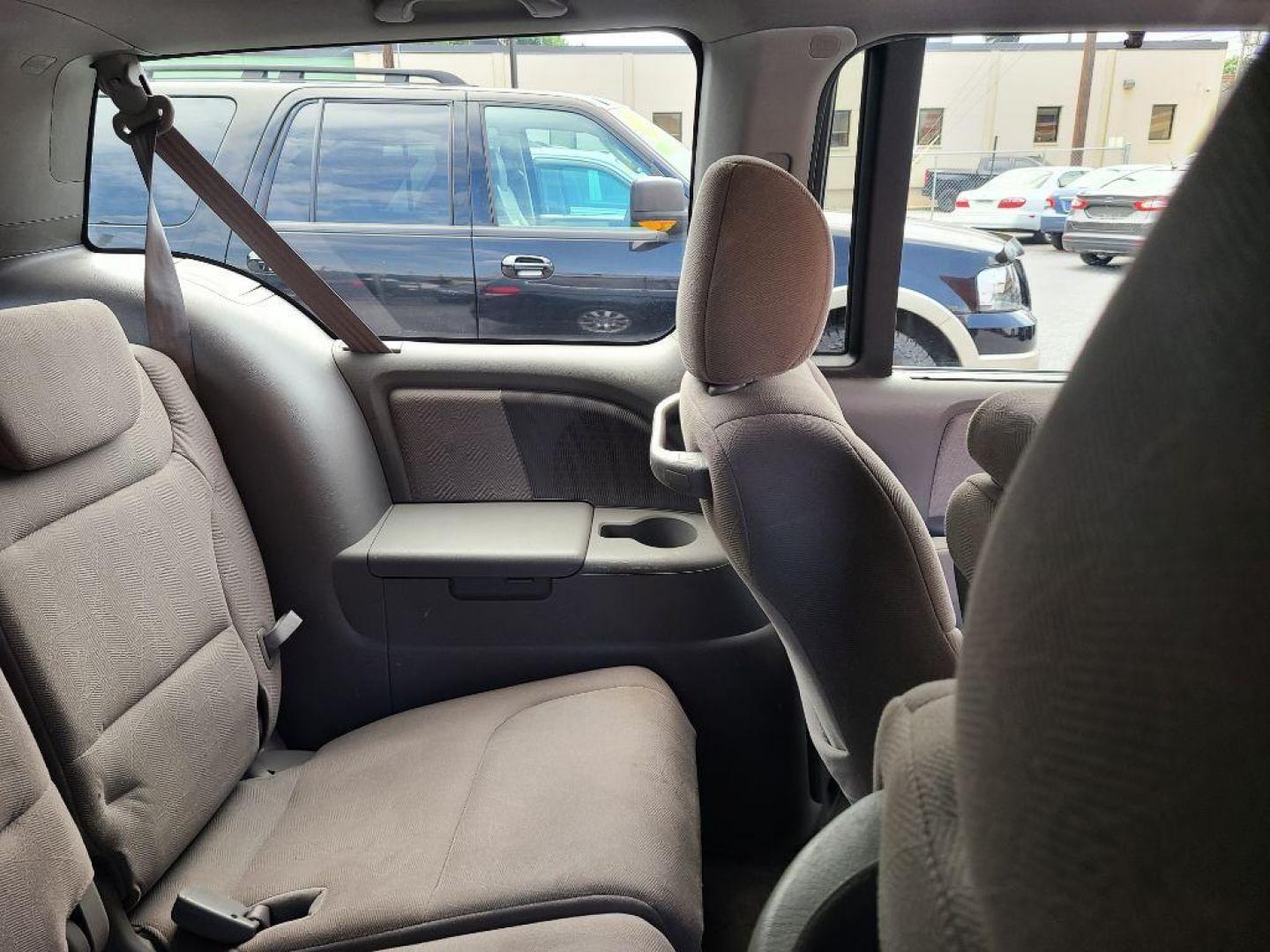 2010 BLUE HONDA ODYSSEY EX (5FNRL3H55AB) with an 3.5L engine, Automatic transmission, located at 117 North Cameron Street, Harrisburg, PA, 17101, (717) 963-8962, 40.266762, -76.875259 - WE FINANCE!!! Good Credit/ Bad Credit/ No Credit - ALL Trade-Ins Welcomed!!! ***Guaranteed Credit Approval*** APPLY ONLINE or CALL us TODAY ;) Internet Prices and Marketplace Prices are SPECIAL discounted ***CASH DEALS*** Retail Prices are higher. Please call us to discuss your cash and finan - Photo#10