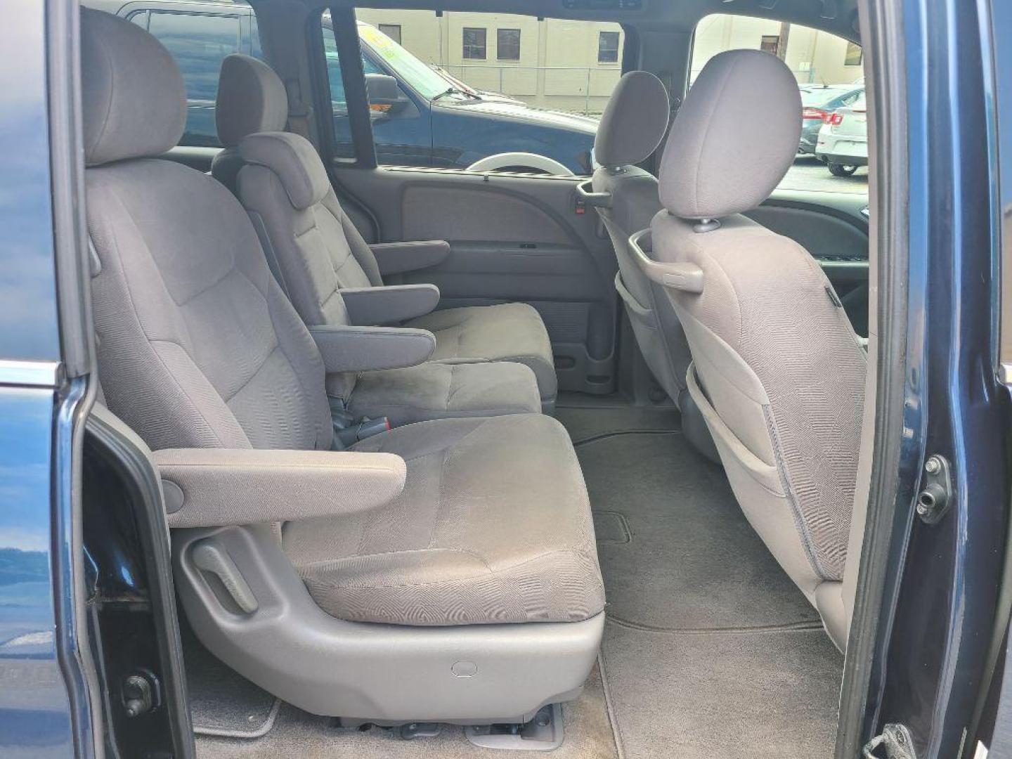 2010 BLUE HONDA ODYSSEY EX (5FNRL3H55AB) with an 3.5L engine, Automatic transmission, located at 117 North Cameron Street, Harrisburg, PA, 17101, (717) 963-8962, 40.266762, -76.875259 - WE FINANCE!!! Good Credit/ Bad Credit/ No Credit - ALL Trade-Ins Welcomed!!! ***Guaranteed Credit Approval*** APPLY ONLINE or CALL us TODAY ;) Internet Prices and Marketplace Prices are SPECIAL discounted ***CASH DEALS*** Retail Prices are higher. Please call us to discuss your cash and finan - Photo#11