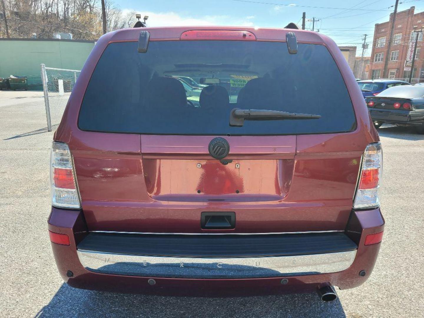 2010 RED MERCURY MARINER PREMIER VOGUE EDITION (4M2CN9H74AK) with an 2.5L engine, Automatic transmission, located at 117 North Cameron Street, Harrisburg, PA, 17101, (717) 963-8962, 40.266762, -76.875259 - WE FINANCE!!! Good Credit/ Bad Credit/ No Credit - ALL Trade-Ins Welcomed!!! ***Guaranteed Credit Approval*** APPLY ONLINE or CALL us TODAY ;) Internet Prices and Marketplace Prices are SPECIAL discounted ***CASH DEALS*** Retail Prices are higher. Please call us to discuss your cash and finan - Photo#3