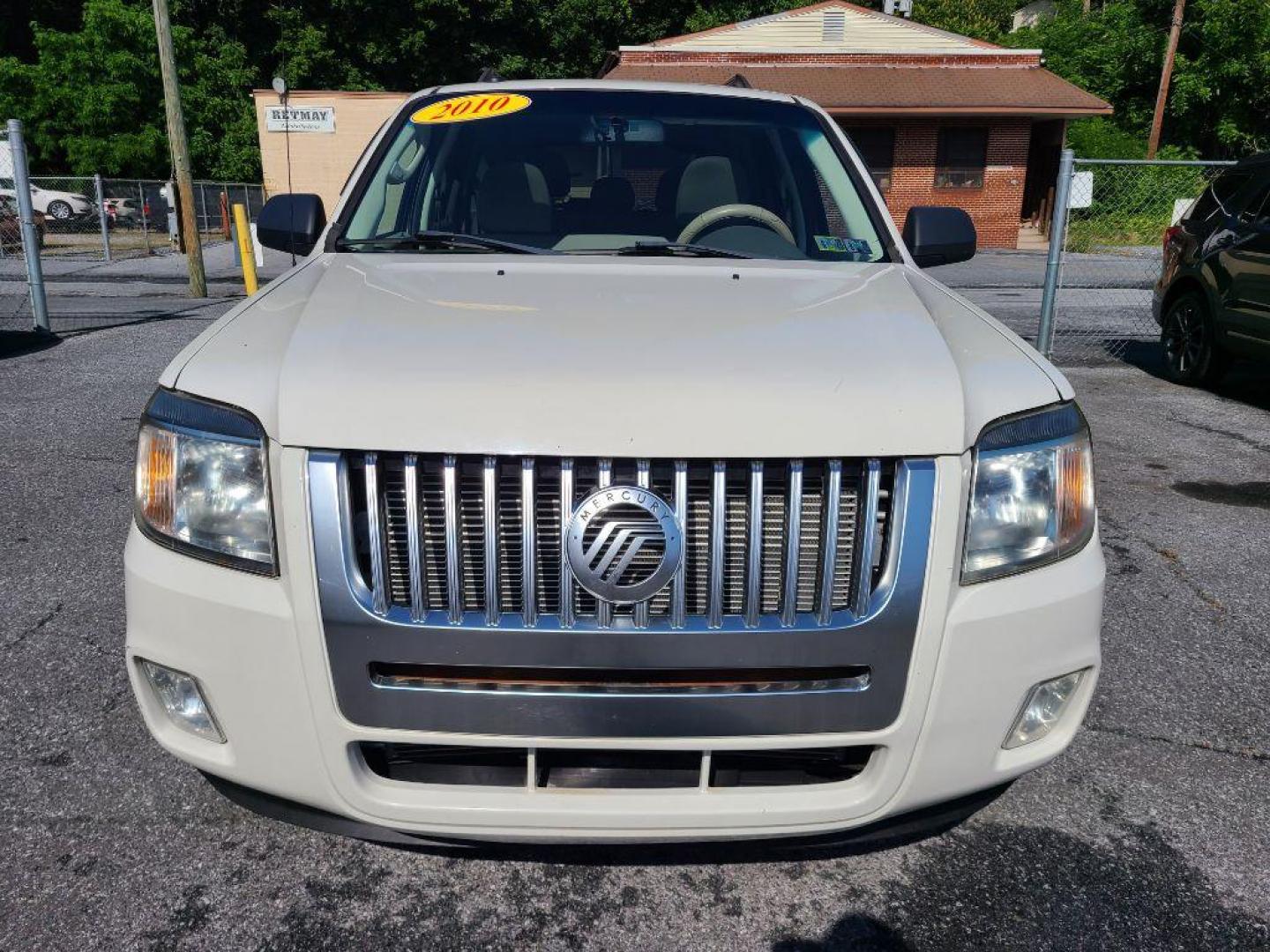 2010 WHITE MERCURY MARINER SUV (4M2CN8B7XAK) with an 2.5L engine, Automatic transmission, located at 117 North Cameron Street, Harrisburg, PA, 17101, (717) 963-8962, 40.266762, -76.875259 - WE FINANCE!!! Good Credit/ Bad Credit/ No Credit - ALL Trade-Ins Welcomed!!! ***Guaranteed Credit Approval*** APPLY ONLINE or CALL us TODAY ;) Internet Prices and Marketplace Prices are SPECIAL discounted ***CASH DEALS*** Retail Prices are higher. Please call us to discuss your cash and finan - Photo#7