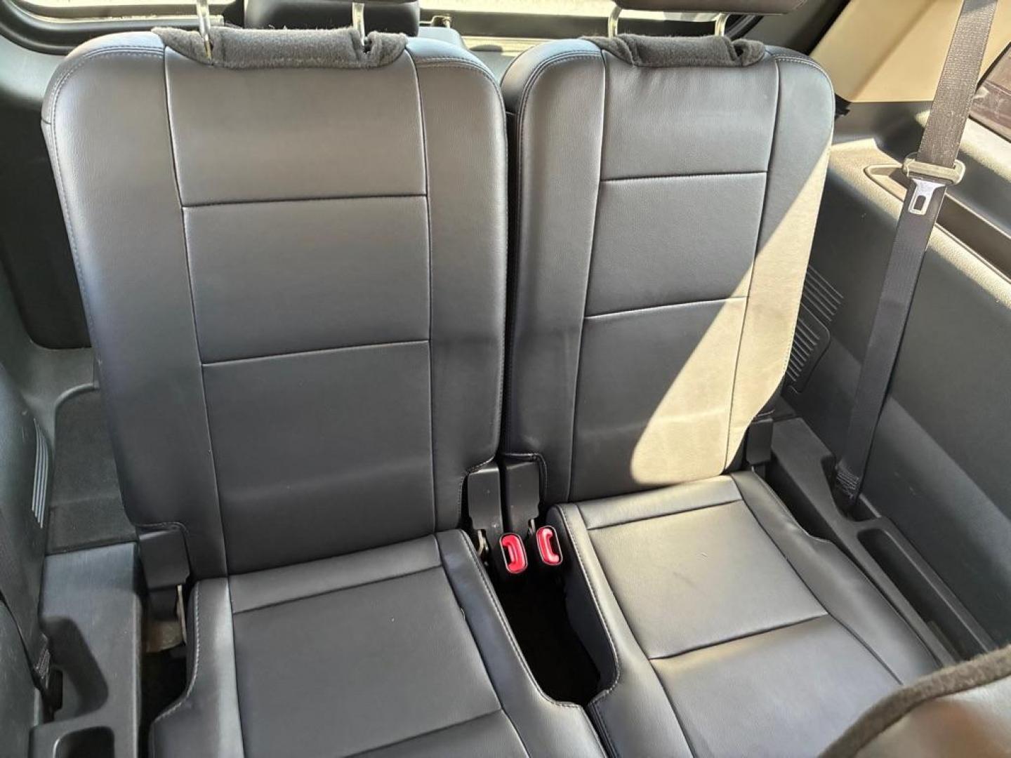 2010 GRAY MERCURY MOUNTAINEER PREMIER (4M2EN4JE6AU) with an 4.0L engine, Automatic transmission, located at 117 North Cameron Street, Harrisburg, PA, 17101, (717) 963-8962, 40.266762, -76.875259 - WE FINANCE!!! Good Credit/ Challenged Credit/ No Credit - ALL Trade-Ins Welcomed!!! APPLY ONLINE or CALL us TODAY ;) Please call us to discuss your cash and/or financing options. - Photo#10