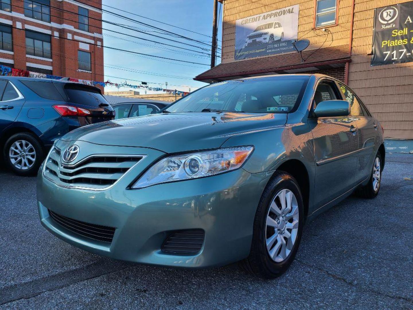 2010 GREEN TOYOTA CAMRY LE (4T1BF3EK2AU) with an 2.5L engine, Automatic transmission, located at 7981 Paxton Street, Harrisburg, PA, 17111, (717) 561-2926, 40.261490, -76.749229 - WE FINANCE!!! Good Credit/ Bad Credit/ No Credit - ALL Trade-Ins Welcomed!!! ***Guaranteed Credit Approval*** APPLY ONLINE or CALL us TODAY ;) Internet Prices and Marketplace Prices are SPECIAL discounted ***CASH DEALS*** Retail Prices are higher. Please call us to discuss your cash and finan - Photo#0