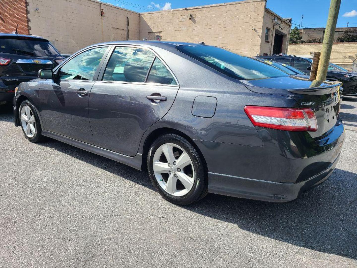 2010 GRAY TOYOTA CAMRY BASE (4T1BF3EK2AU) with an 2.5L engine, Automatic transmission, located at 117 North Cameron Street, Harrisburg, PA, 17101, (717) 963-8962, 40.266762, -76.875259 - WE FINANCE!!! Good Credit/ Bad Credit/ No Credit - ALL Trade-Ins Welcomed!!! ***Guaranteed Credit Approval*** APPLY ONLINE or CALL us TODAY ;) Internet Prices and Marketplace Prices are SPECIAL discounted ***CASH DEALS*** Retail Prices are higher. Please call us to discuss your cash and finan - Photo#2