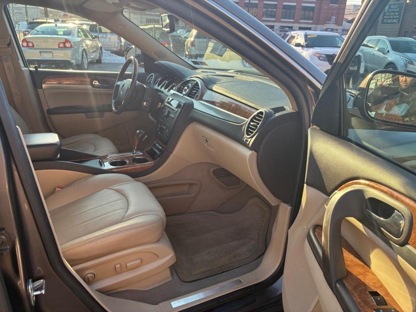 2011 BROWN BUICK ENCLAVE CXL (5GAKRBED7BJ) with an 3.6L engine, Automatic transmission, located at 117 North Cameron Street, Harrisburg, PA, 17101, (717) 963-8962, 40.266762, -76.875259 - WE FINANCE!!! Good Credit/ Challenged Credit/ No Credit - ALL Trade-Ins Welcomed!!! APPLY ONLINE or CALL us TODAY ;) Please call us to discuss your cash and/or financing options. - Photo#8