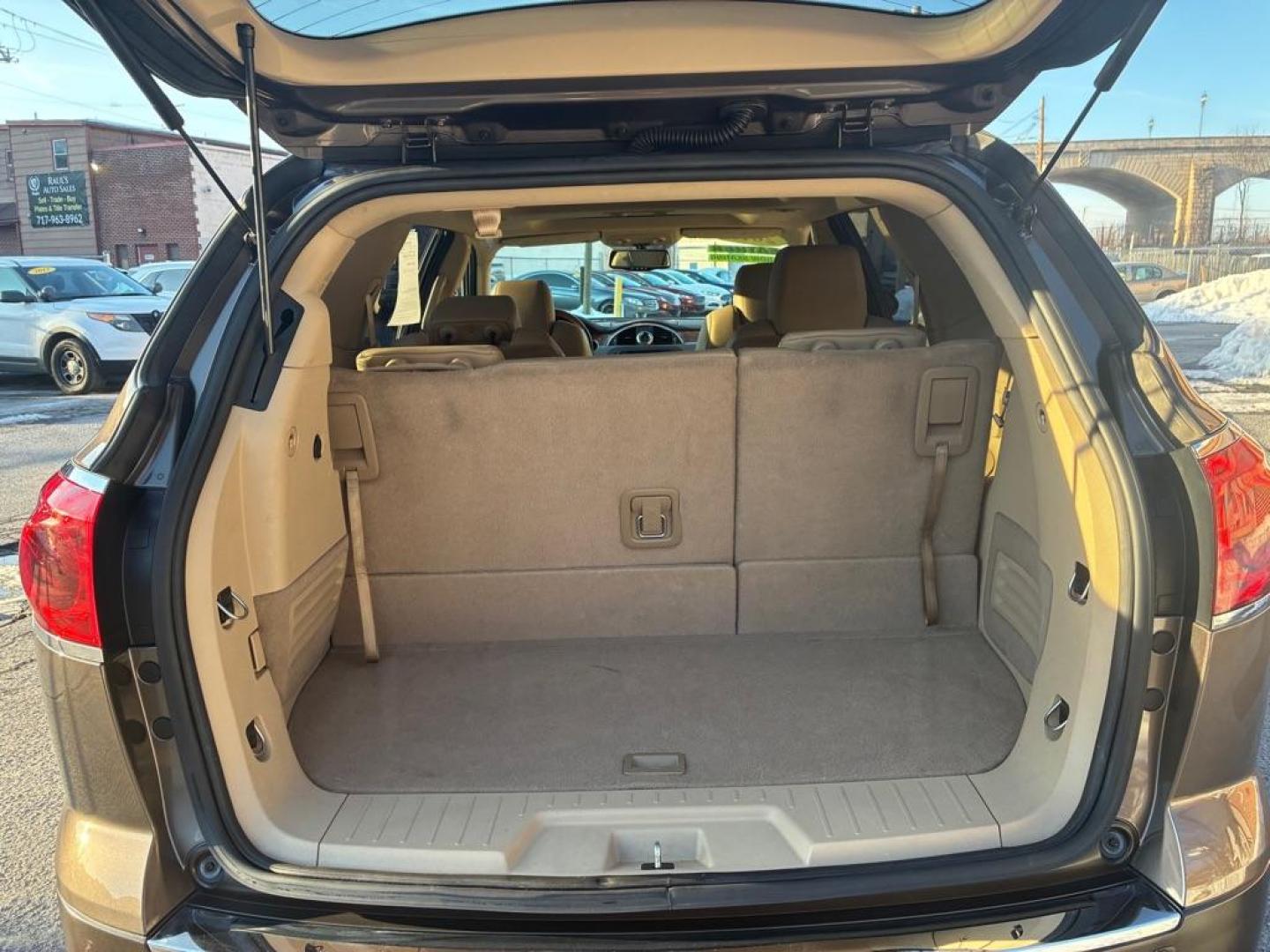 2011 BROWN BUICK ENCLAVE CXL (5GAKRBED7BJ) with an 3.6L engine, Automatic transmission, located at 117 North Cameron Street, Harrisburg, PA, 17101, (717) 963-8962, 40.266762, -76.875259 - WE FINANCE!!! Good Credit/ Challenged Credit/ No Credit - ALL Trade-Ins Welcomed!!! APPLY ONLINE or CALL us TODAY ;) Please call us to discuss your cash and/or financing options. - Photo#11