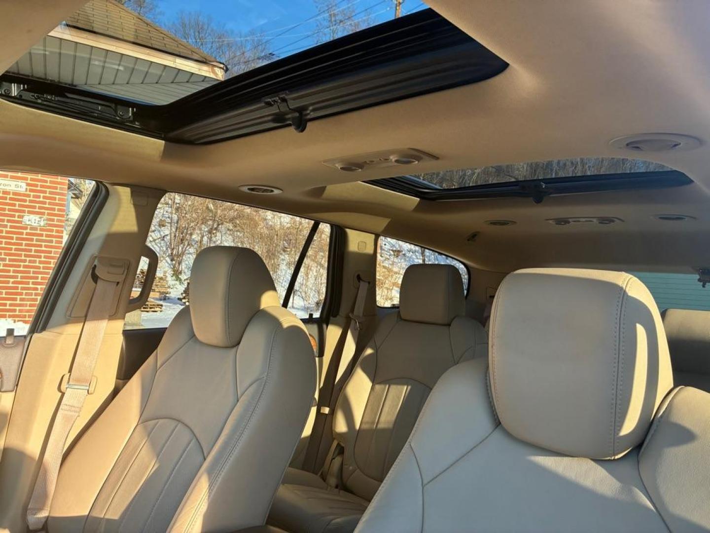 2011 BROWN BUICK ENCLAVE CXL (5GAKRBED7BJ) with an 3.6L engine, Automatic transmission, located at 117 North Cameron Street, Harrisburg, PA, 17101, (717) 963-8962, 40.266762, -76.875259 - WE FINANCE!!! Good Credit/ Challenged Credit/ No Credit - ALL Trade-Ins Welcomed!!! APPLY ONLINE or CALL us TODAY ;) Please call us to discuss your cash and/or financing options. - Photo#16