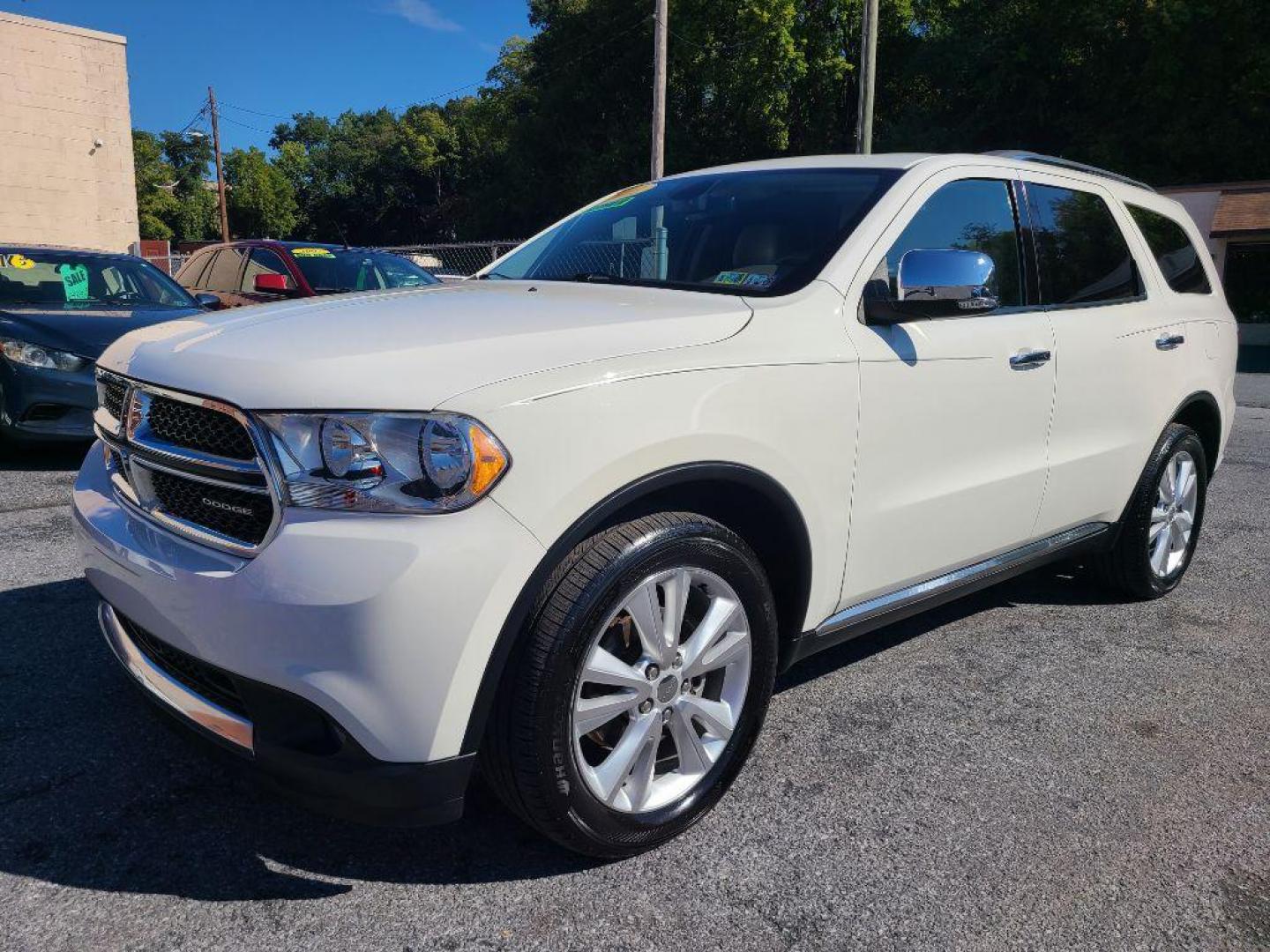 2011 WHITE DODGE DURANGO CREW (1D4RE4GG5BC) with an 3.6L engine, Automatic transmission, located at 117 North Cameron Street, Harrisburg, PA, 17101, (717) 963-8962, 40.266762, -76.875259 - WE FINANCE!!! Good Credit/ Bad Credit/ No Credit - ALL Trade-Ins Welcomed!!! ***Guaranteed Credit Approval*** APPLY ONLINE or CALL us TODAY ;) Internet Prices and Marketplace Prices are SPECIAL discounted ***CASH DEALS*** Retail Prices are higher. Please call us to discuss your cash and finan - Photo#0