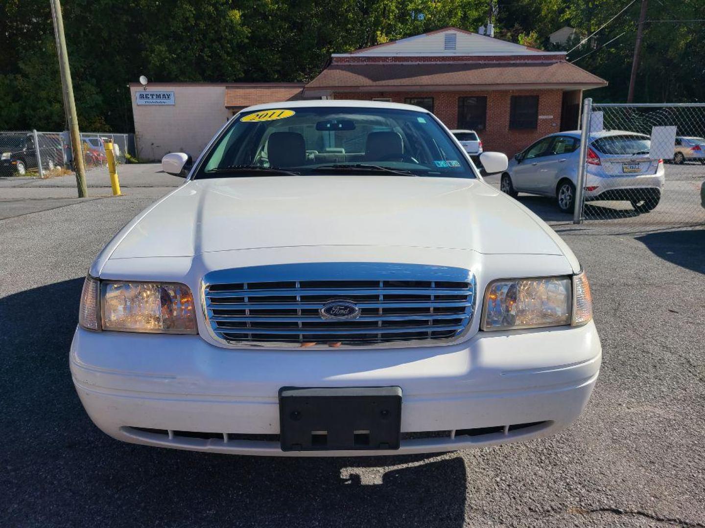 2011 WHITE FORD CROWN VICTORIA LX (2FABP7EV0BX) with an 4.6L engine, Automatic transmission, located at 7981 Paxton Street, Harrisburg, PA, 17111, (717) 561-2926, 40.261490, -76.749229 - WE FINANCE!!! Good Credit/ Bad Credit/ No Credit - ALL Trade-Ins Welcomed!!! ***Guaranteed Credit Approval*** APPLY ONLINE or CALL us TODAY ;) Internet Prices and Marketplace Prices are SPECIAL discounted ***CASH DEALS*** Retail Prices are higher. Please call us to discuss your cash and finan - Photo#7