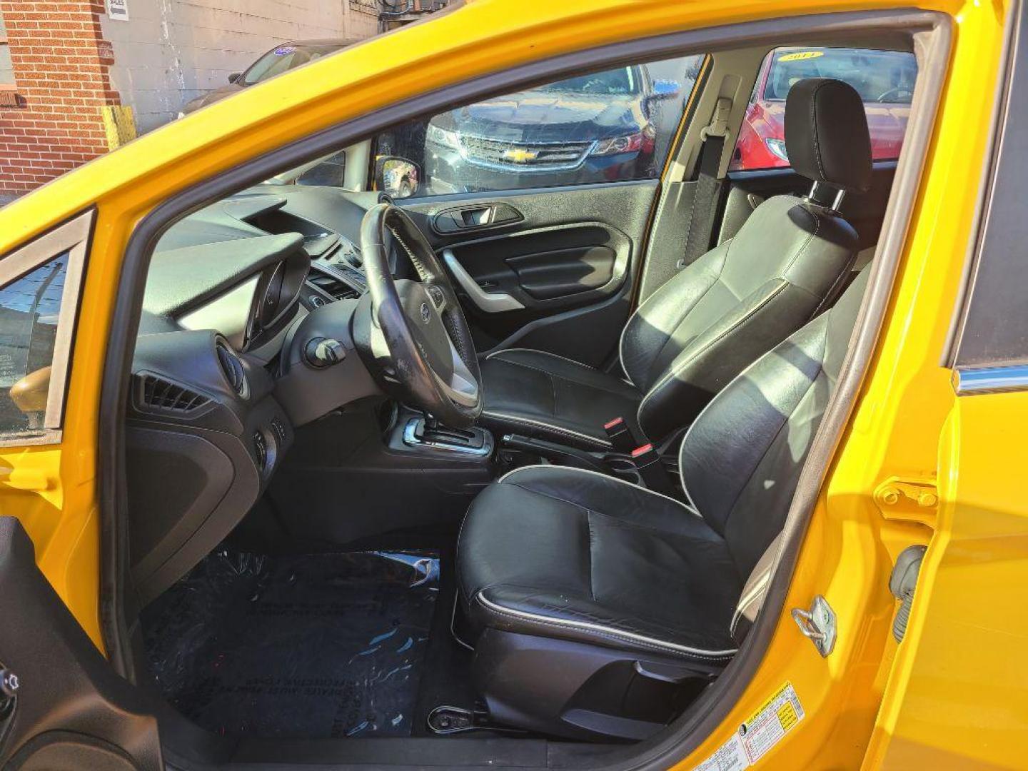 2011 GOLD FORD FIESTA SES (3FADP4FJ4BM) with an 1.6L engine, Automatic transmission, located at 117 North Cameron Street, Harrisburg, PA, 17101, (717) 963-8962, 40.266762, -76.875259 - WE FINANCE!!! Good Credit/ Bad Credit/ No Credit - ALL Trade-Ins Welcomed!!! ***Guaranteed Credit Approval*** APPLY ONLINE or CALL us TODAY ;) Please call us to discuss your cash and financing options. - Photo#13