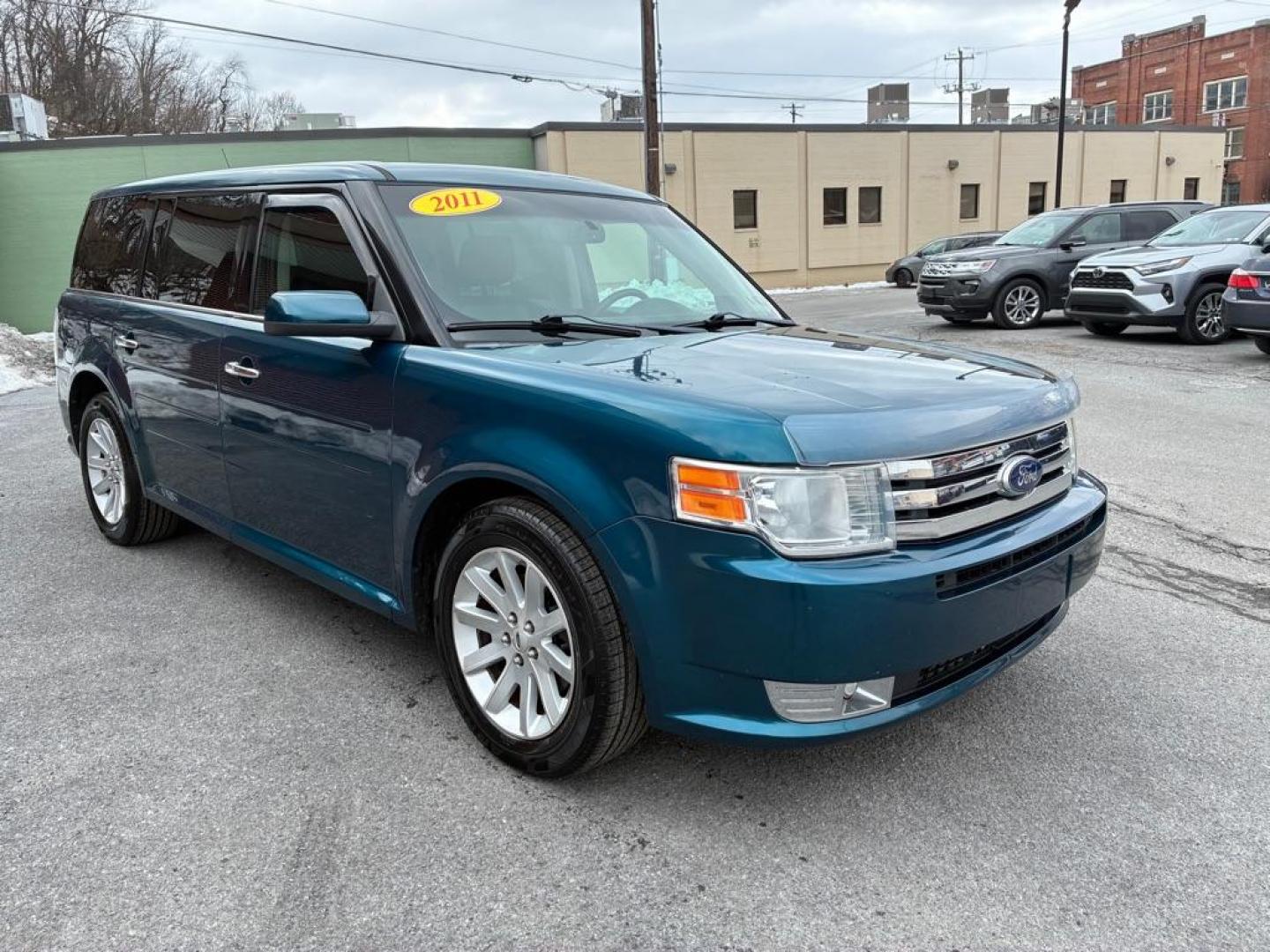 2011 BLUE FORD FLEX SEL (2FMHK6CC4BB) with an 3.5L engine, Automatic transmission, located at 117 North Cameron Street, Harrisburg, PA, 17101, (717) 963-8962, 40.266762, -76.875259 - WE FINANCE!!! Good Credit/ Challenged Credit/ No Credit - ALL Trade-Ins Welcomed!!! APPLY ONLINE or CALL us TODAY ;) Please call us to discuss your cash and/or financing options. - Photo#7