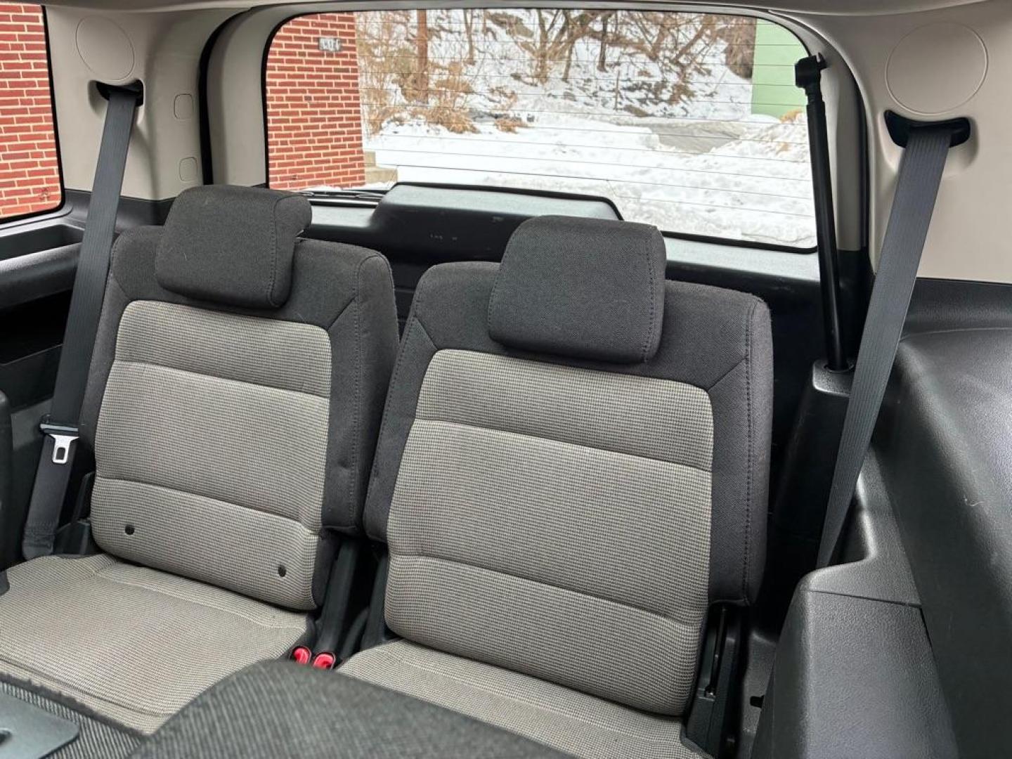 2011 BLUE FORD FLEX SEL (2FMHK6CC4BB) with an 3.5L engine, Automatic transmission, located at 117 North Cameron Street, Harrisburg, PA, 17101, (717) 963-8962, 40.266762, -76.875259 - WE FINANCE!!! Good Credit/ Challenged Credit/ No Credit - ALL Trade-Ins Welcomed!!! APPLY ONLINE or CALL us TODAY ;) Please call us to discuss your cash and/or financing options. - Photo#14