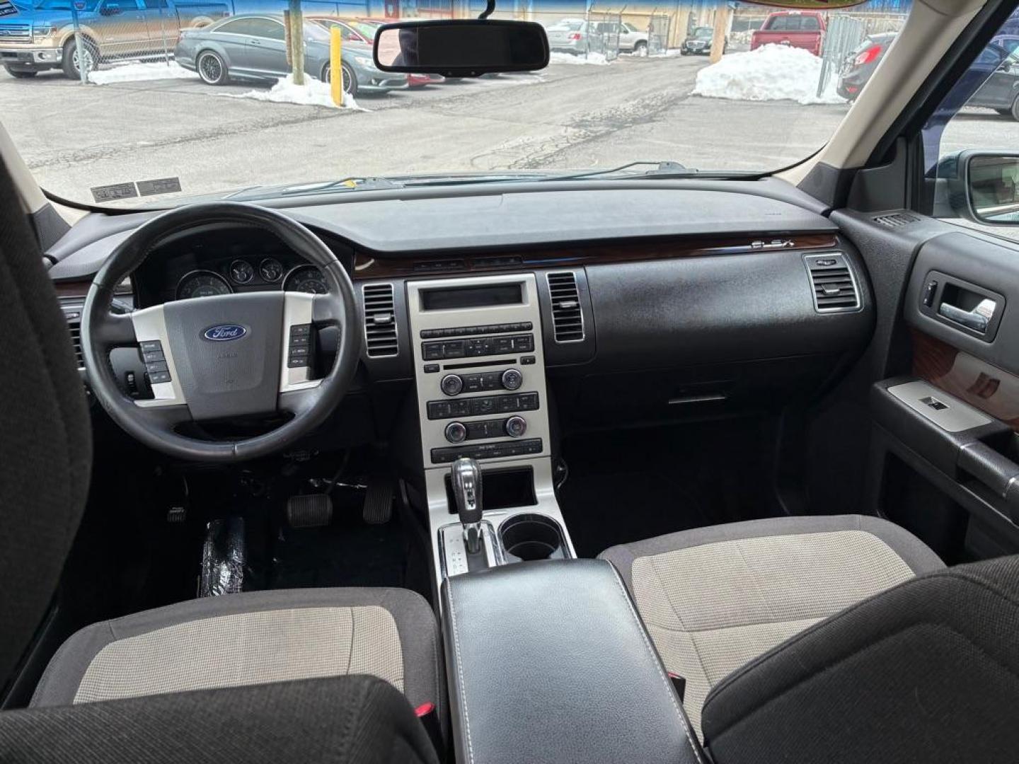 2011 BLUE FORD FLEX SEL (2FMHK6CC4BB) with an 3.5L engine, Automatic transmission, located at 117 North Cameron Street, Harrisburg, PA, 17101, (717) 963-8962, 40.266762, -76.875259 - WE FINANCE!!! Good Credit/ Challenged Credit/ No Credit - ALL Trade-Ins Welcomed!!! APPLY ONLINE or CALL us TODAY ;) Please call us to discuss your cash and/or financing options. - Photo#16