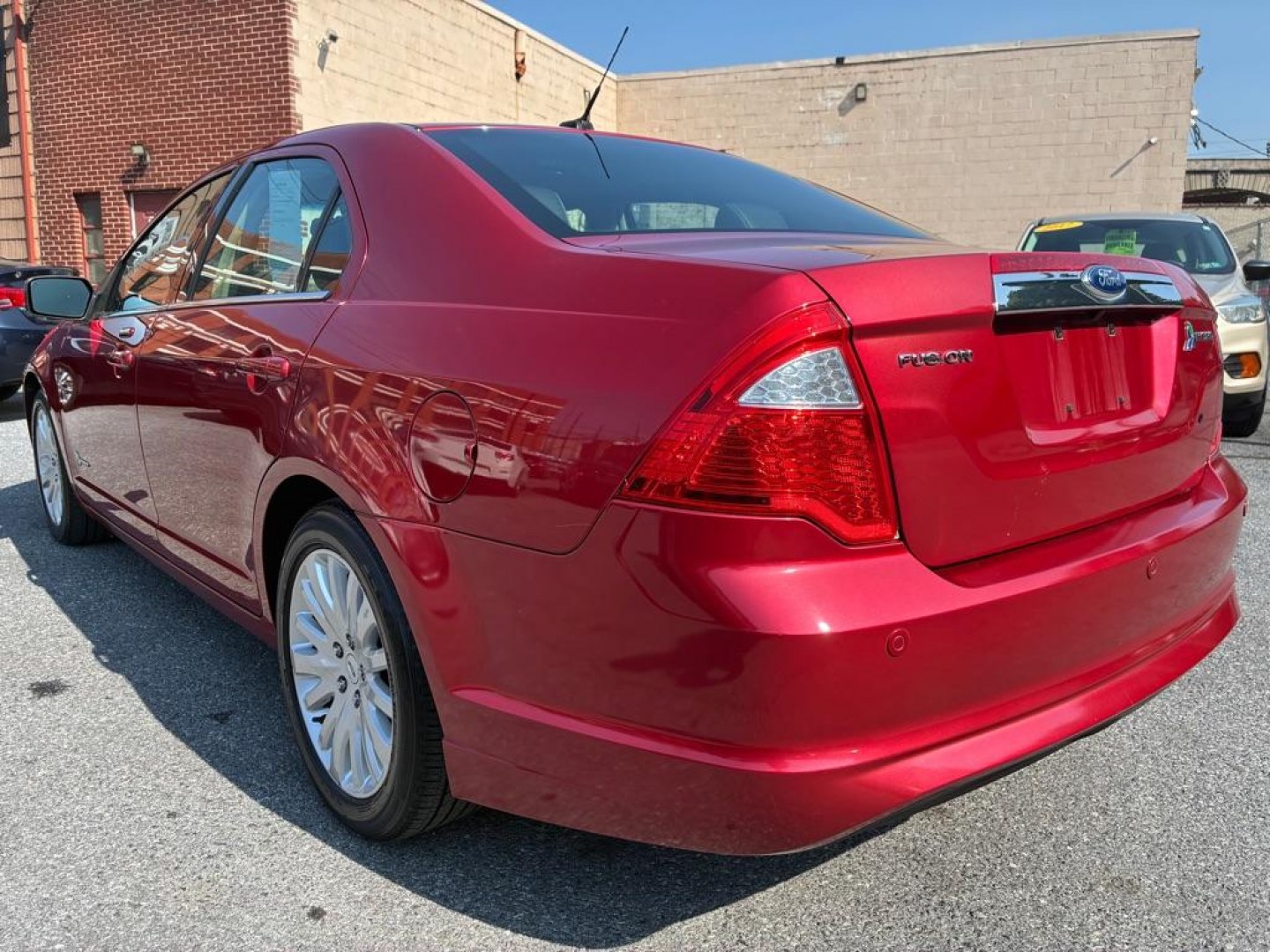 2011 RED FORD FUSION HYBRID (3FADP0L32BR) with an 2.5L engine, Continuously Variable transmission, located at 117 North Cameron Street, Harrisburg, PA, 17101, (717) 963-8962, 40.266762, -76.875259 - WE FINANCE!!! MOST vehicles are available for financing. Good Credit/ Challenged Credit/ No Credit - ALL Trade-Ins Welcomed!!! APPLY ONLINE or CALL us TODAY Please call us to discuss your cash and/or financing options. Thanks for checking our inventory! We're here to help.- Photo#2