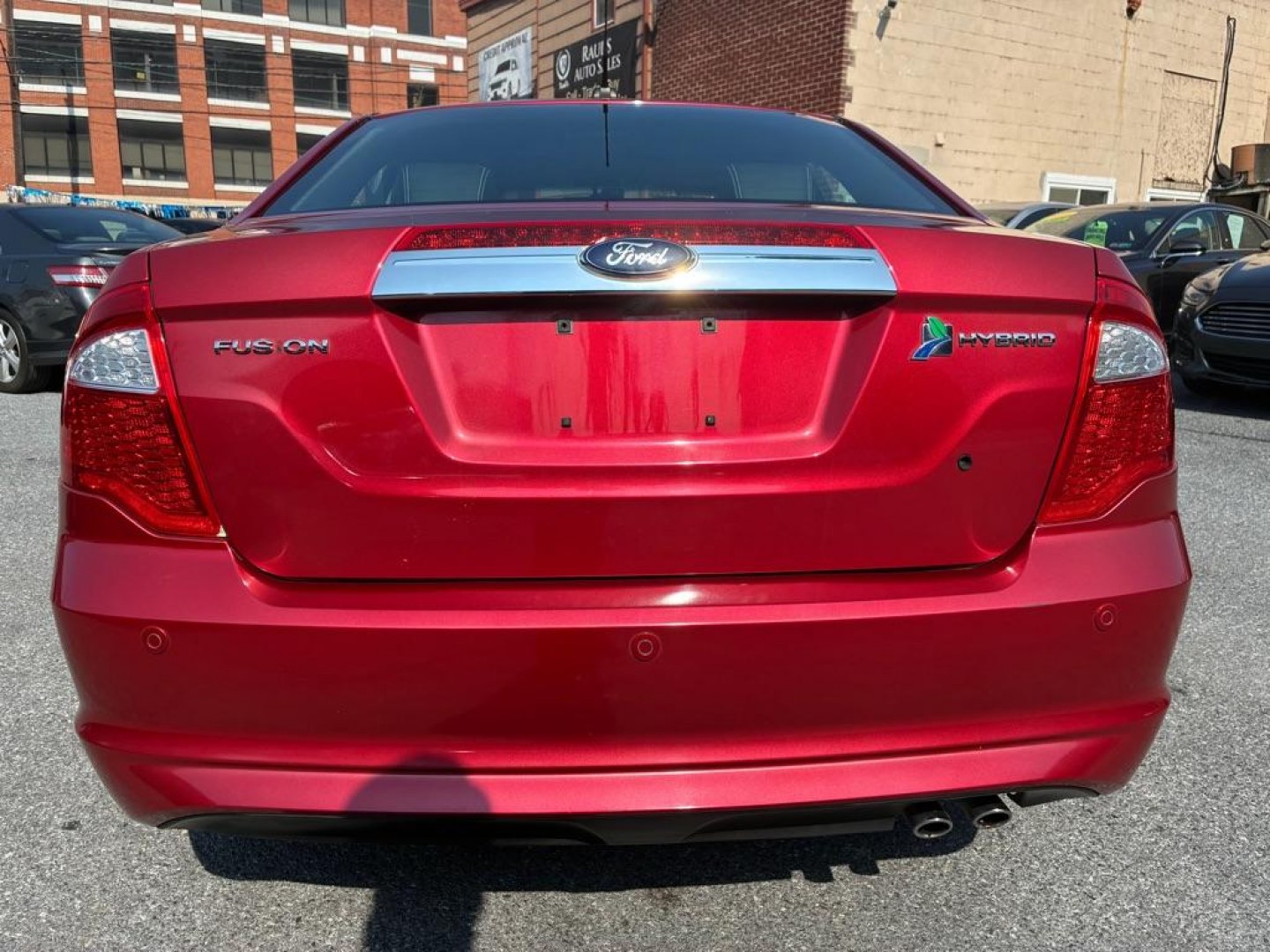 2011 RED FORD FUSION HYBRID (3FADP0L32BR) with an 2.5L engine, Continuously Variable transmission, located at 117 North Cameron Street, Harrisburg, PA, 17101, (717) 963-8962, 40.266762, -76.875259 - WE FINANCE!!! MOST vehicles are available for financing. Good Credit/ Challenged Credit/ No Credit - ALL Trade-Ins Welcomed!!! APPLY ONLINE or CALL us TODAY Please call us to discuss your cash and/or financing options. Thanks for checking our inventory! We're here to help.- Photo#3
