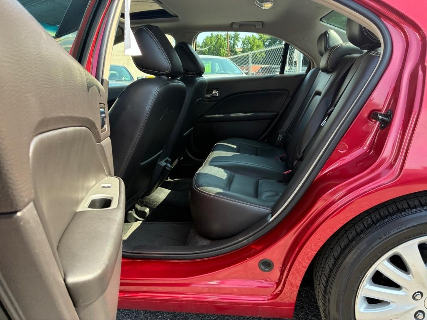 2011 RED FORD FUSION HYBRID (3FADP0L32BR) with an 2.5L engine, Continuously Variable transmission, located at 117 North Cameron Street, Harrisburg, PA, 17101, (717) 963-8962, 40.266762, -76.875259 - WE FINANCE!!! MOST vehicles are available for financing. Good Credit/ Challenged Credit/ No Credit - ALL Trade-Ins Welcomed!!! APPLY ONLINE or CALL us TODAY Please call us to discuss your cash and/or financing options. Thanks for checking our inventory! We're here to help.- Photo#11
