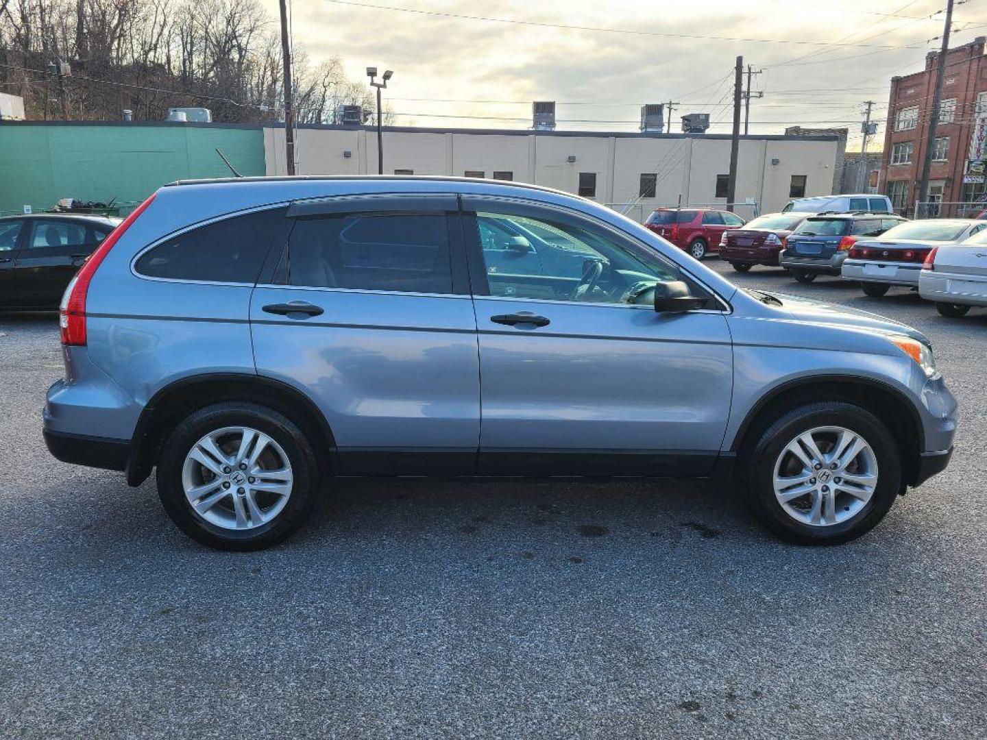2011 BLUE HONDA CR-V EX (3CZRE4H54BG) with an 2.4L engine, Automatic transmission, located at 117 North Cameron Street, Harrisburg, PA, 17101, (717) 963-8962, 40.266762, -76.875259 - WE FINANCE!!! Good Credit/ Bad Credit/ No Credit - ALL Trade-Ins Welcomed!!! ***Guaranteed Credit Approval*** APPLY ONLINE or CALL us TODAY ;) Internet Prices and Marketplace Prices are SPECIAL discounted ***CASH DEALS*** Retail Prices are higher. Please call us to discuss your cash and finan - Photo#5