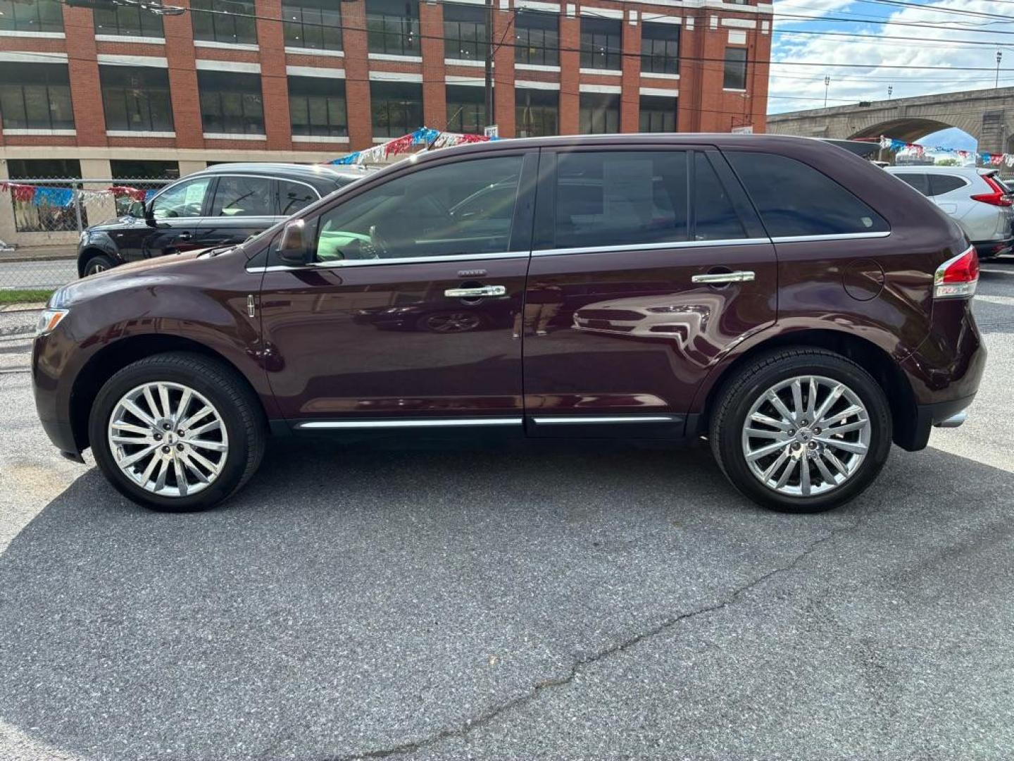 2011 BURGAN LINCOLN MKX (2LMDJ8JKXBB) with an 3.7L engine, Automatic transmission, located at 117 North Cameron Street, Harrisburg, PA, 17101, (717) 963-8962, 40.266762, -76.875259 - WE FINANCE!!! MOST vehicles are available for financing. Good Credit/ Challenged Credit/ No Credit - ALL Trade-Ins Welcomed!!! APPLY ONLINE or CALL us TODAY Please call us to discuss your cash and/or financing options. Thanks for checking our inventory! We're here to help. - Photo#1