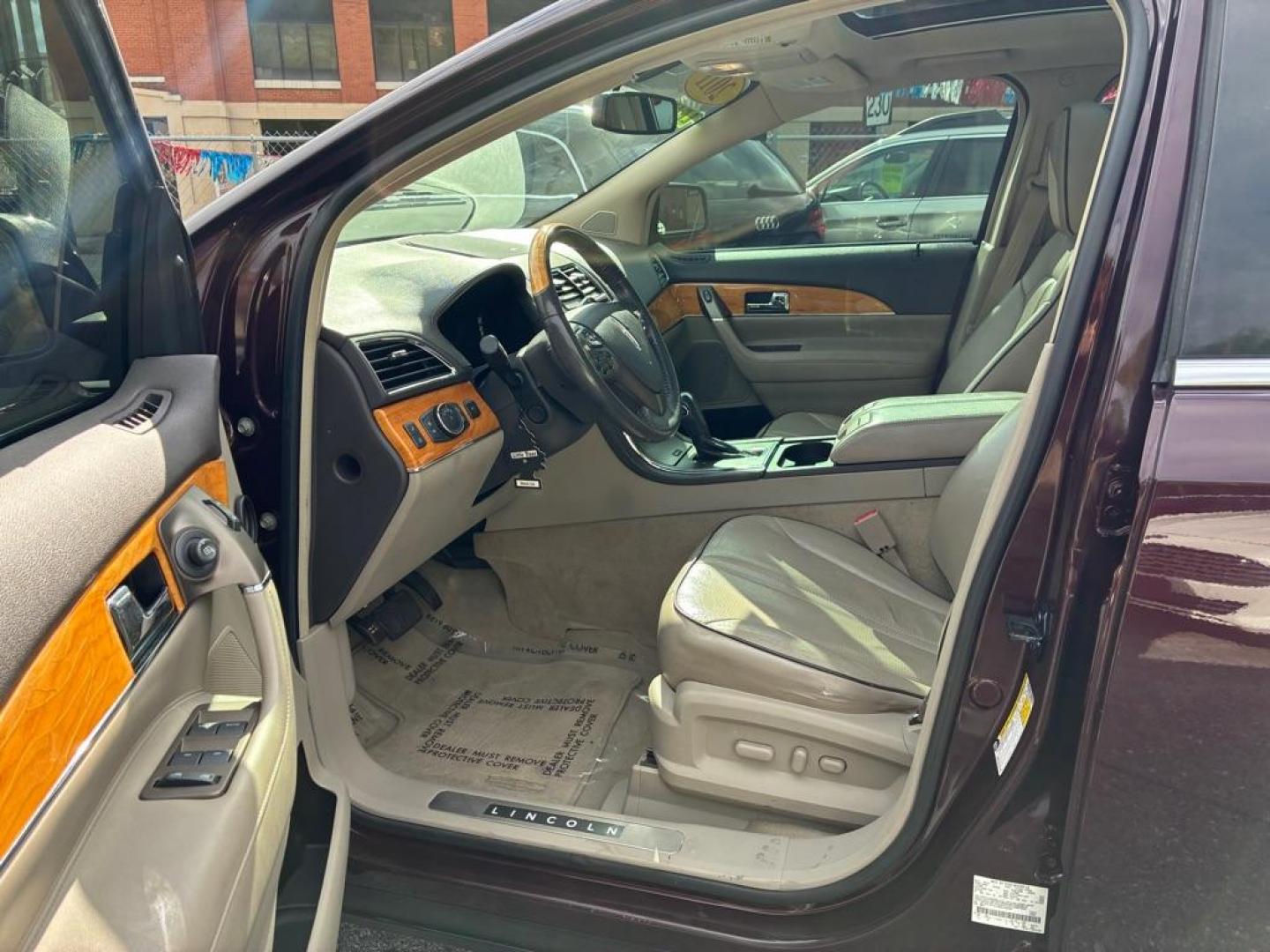 2011 BURGAN LINCOLN MKX (2LMDJ8JKXBB) with an 3.7L engine, Automatic transmission, located at 117 North Cameron Street, Harrisburg, PA, 17101, (717) 963-8962, 40.266762, -76.875259 - WE FINANCE!!! MOST vehicles are available for financing. Good Credit/ Challenged Credit/ No Credit - ALL Trade-Ins Welcomed!!! APPLY ONLINE or CALL us TODAY Please call us to discuss your cash and/or financing options. Thanks for checking our inventory! We're here to help. - Photo#13
