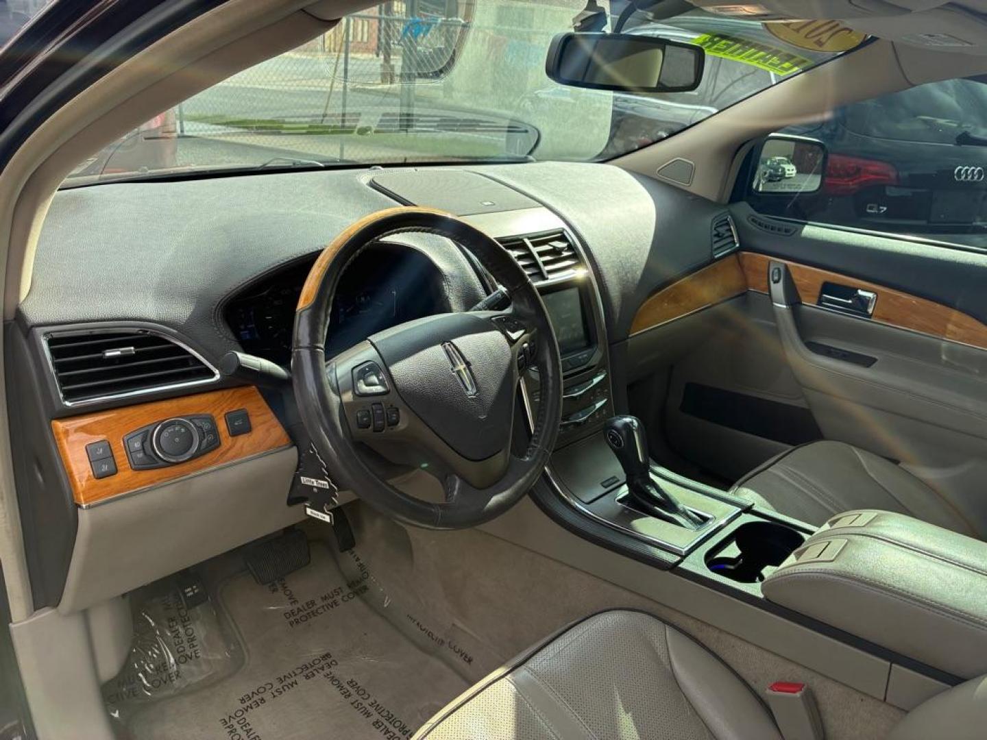 2011 BURGAN LINCOLN MKX (2LMDJ8JKXBB) with an 3.7L engine, Automatic transmission, located at 117 North Cameron Street, Harrisburg, PA, 17101, (717) 963-8962, 40.266762, -76.875259 - WE FINANCE!!! MOST vehicles are available for financing. Good Credit/ Challenged Credit/ No Credit - ALL Trade-Ins Welcomed!!! APPLY ONLINE or CALL us TODAY Please call us to discuss your cash and/or financing options. Thanks for checking our inventory! We're here to help. - Photo#15
