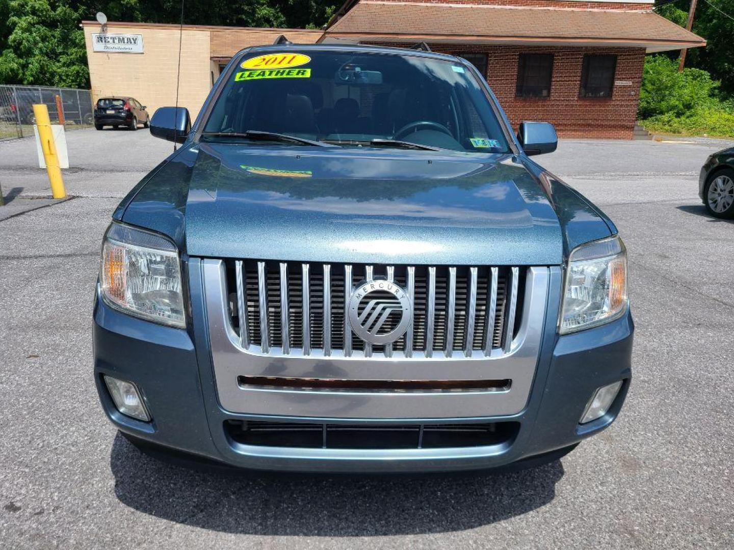 2011 BLUE MERCURY MARINER PREMIER (4M2CN9H73BK) with an 2.5L engine, Automatic transmission, located at 117 North Cameron Street, Harrisburg, PA, 17101, (717) 963-8962, 40.266762, -76.875259 - WE FINANCE!!! Good Credit/ Bad Credit/ No Credit - ALL Trade-Ins Welcomed!!! ***Guaranteed Credit Approval*** APPLY ONLINE or CALL us TODAY ;) Internet Prices and Marketplace Prices are SPECIAL discounted ***CASH DEALS*** Retail Prices are higher. Please call us to discuss your cash and finan - Photo#7