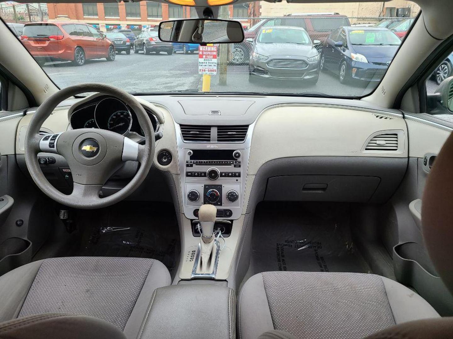 2012 GRAY CHEVROLET MALIBU LS (1G1ZA5EU1CF) with an 2.4L engine, Automatic transmission, located at 117 North Cameron Street, Harrisburg, PA, 17101, (717) 963-8962, 40.266762, -76.875259 - WE FINANCE!!! Good Credit/ Bad Credit/ No Credit - ALL Trade-Ins Welcomed!!! ***Guaranteed Credit Approval*** APPLY ONLINE or CALL us TODAY ;) Internet Prices and Marketplace Prices are SPECIAL discounted ***CASH DEALS*** Retail Prices are higher. Please call us to discuss your cash and finan - Photo#25