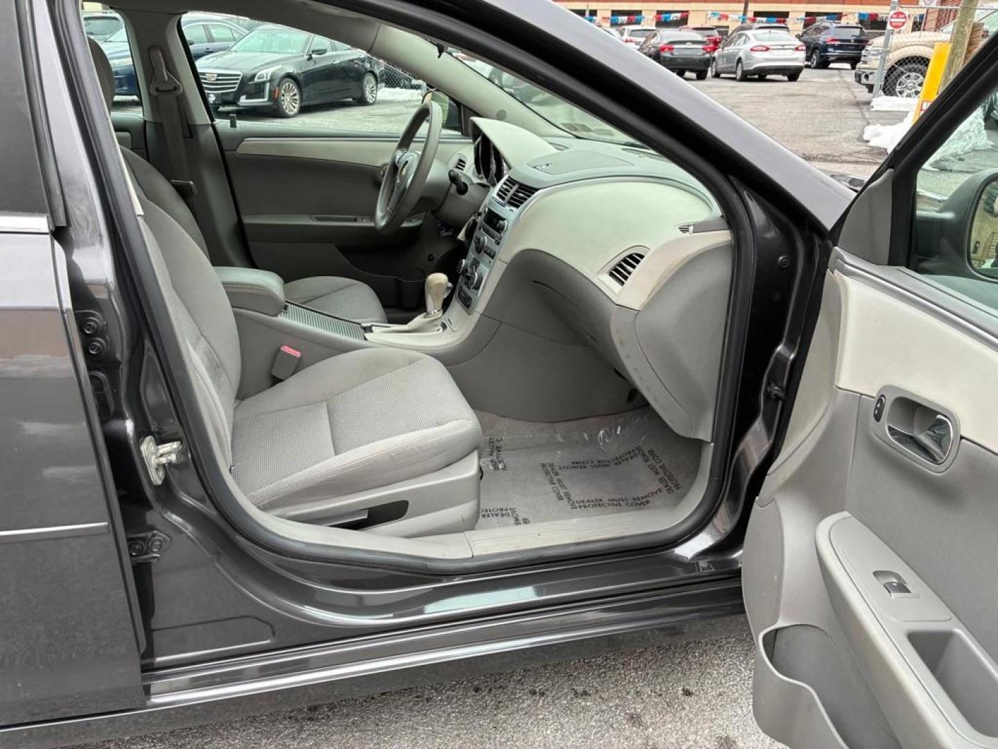 2012 GRAY CHEVROLET MALIBU LS (1G1ZA5EU6CF) with an 2.4L engine, Automatic transmission, located at 117 North Cameron Street, Harrisburg, PA, 17101, (717) 963-8962, 40.266762, -76.875259 - WE FINANCE!!! Good Credit/ Challenged Credit/ No Credit - ALL Trade-Ins Welcomed!!! APPLY ONLINE or CALL us TODAY ;) Please call us to discuss your cash and/or financing options. - Photo#8