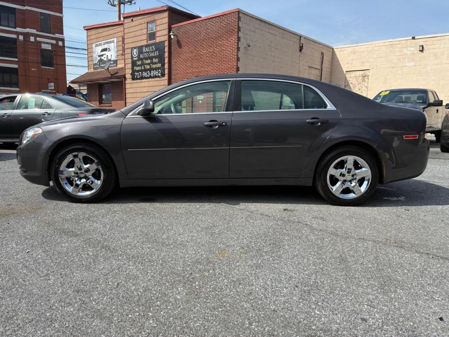 2012 GRAY CHEVROLET MALIBU LS (1G1ZA5EUXCF) with an 2.4L engine, Automatic transmission, located at 117 North Cameron Street, Harrisburg, PA, 17101, (717) 963-8962, 40.266762, -76.875259 - WE FINANCE!!! Good Credit/ Challenged Credit/ No Credit - ALL Trade-Ins Welcomed!!! APPLY ONLINE or CALL us TODAY ;) Please call us to discuss your cash and/or financing options. - Photo#1