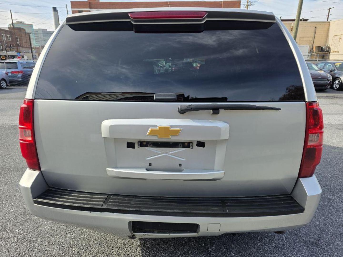 2012 SILVER CHEVROLET TAHOE POLICE (1GNLC2E01CR) with an 5.3L engine, Automatic transmission, located at 117 North Cameron Street, Harrisburg, PA, 17101, (717) 963-8962, 40.266762, -76.875259 - WE FINANCE!!! Good Credit/ Bad Credit/ No Credit - ALL Trade-Ins Welcomed!!! ***Guaranteed Credit Approval*** APPLY ONLINE or CALL us TODAY ;) Please call us to discuss your cash and financing options. - Photo#1