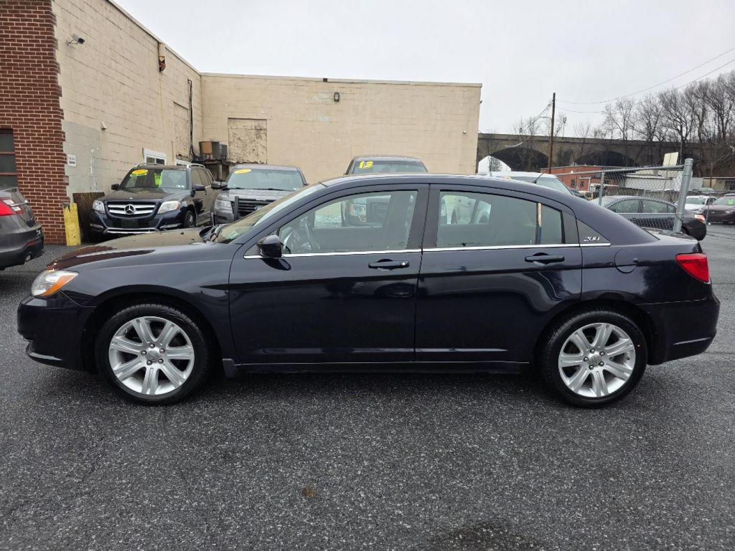 2012 BLUE CHRYSLER 200 TOURING (1C3CCBBB2CN) with an 2.4L engine, Automatic transmission, located at 117 North Cameron Street, Harrisburg, PA, 17101, (717) 963-8962, 40.266762, -76.875259 - WE FINANCE!!! Good Credit/ Challenged Credit/ No Credit - ALL Trade-Ins Welcomed!!! APPLY ONLINE or CALL us TODAY ;) Please call us to discuss your cash and/or financing options. - Photo#1