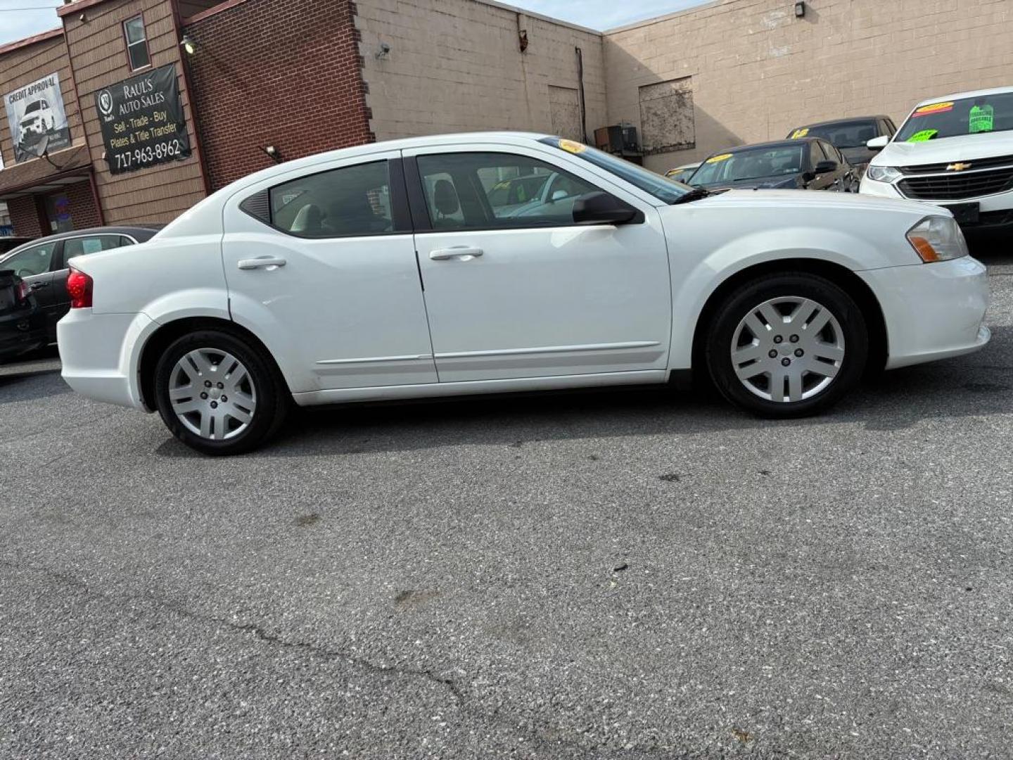 2012 WHITE DODGE AVENGER SE (1C3CDZAG7CN) with an 3.6L engine, Automatic transmission, located at 117 North Cameron Street, Harrisburg, PA, 17101, (717) 963-8962, 40.266762, -76.875259 - WE FINANCE!!! Good Credit/ Challenged Credit/ No Credit - ALL Trade-Ins Welcomed!!! APPLY ONLINE or CALL us TODAY ;) Please call us to discuss your cash and/or financing options. - Photo#5