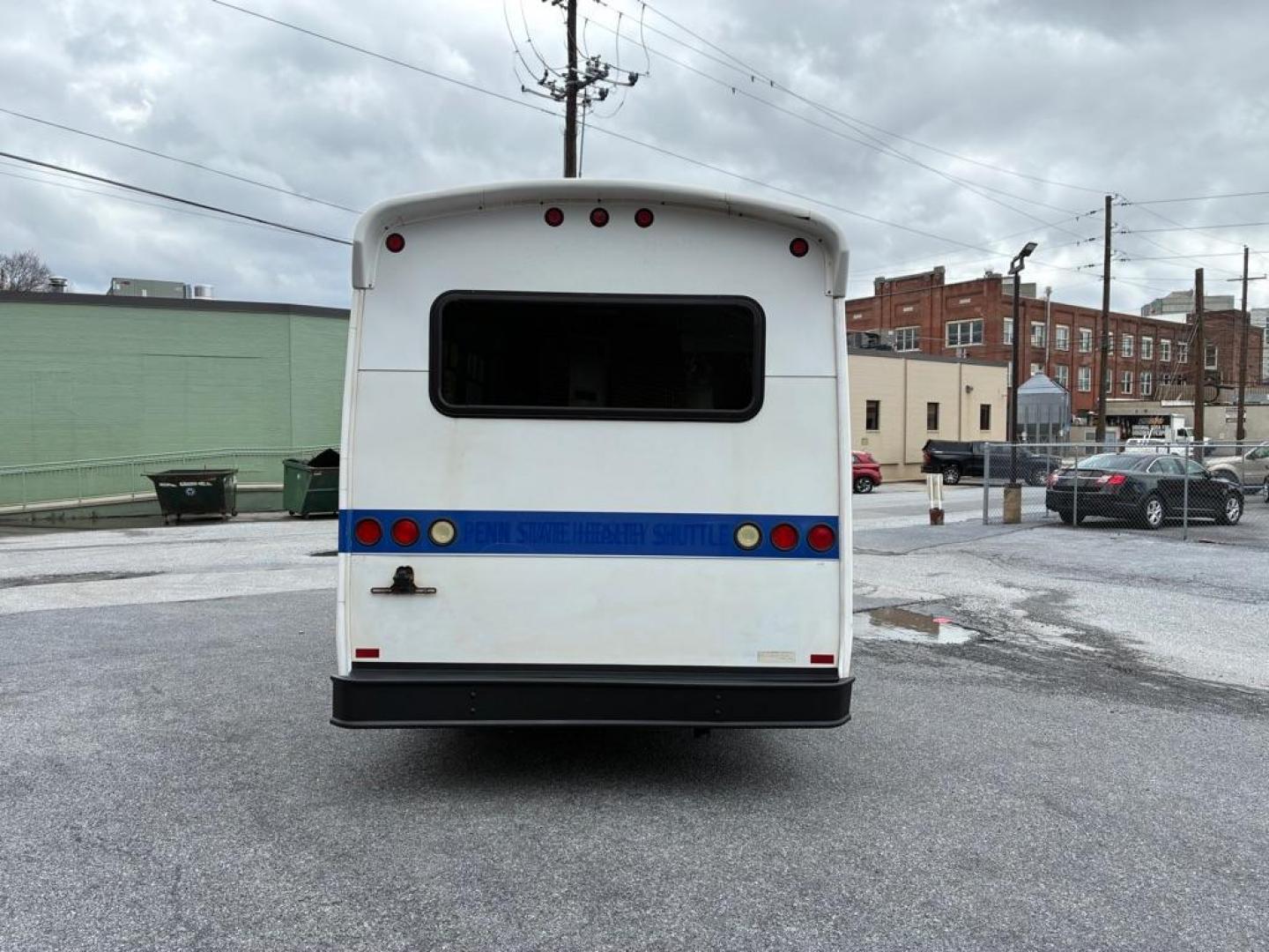2012 WHITE FORD ECONOLINE E350 SUPER DUTY CUTAWAY VAN (1FDEE3FL7CD) with an 5.4L engine, Automatic transmission, located at 117 North Cameron Street, Harrisburg, PA, 17101, (717) 963-8962, 40.266762, -76.875259 - WE FINANCE!!! Good Credit/ Challenged Credit/ No Credit - ALL Trade-Ins Welcomed!!! APPLY ONLINE or CALL us TODAY ;) Please call us to discuss your cash and/or financing options. - Photo#3