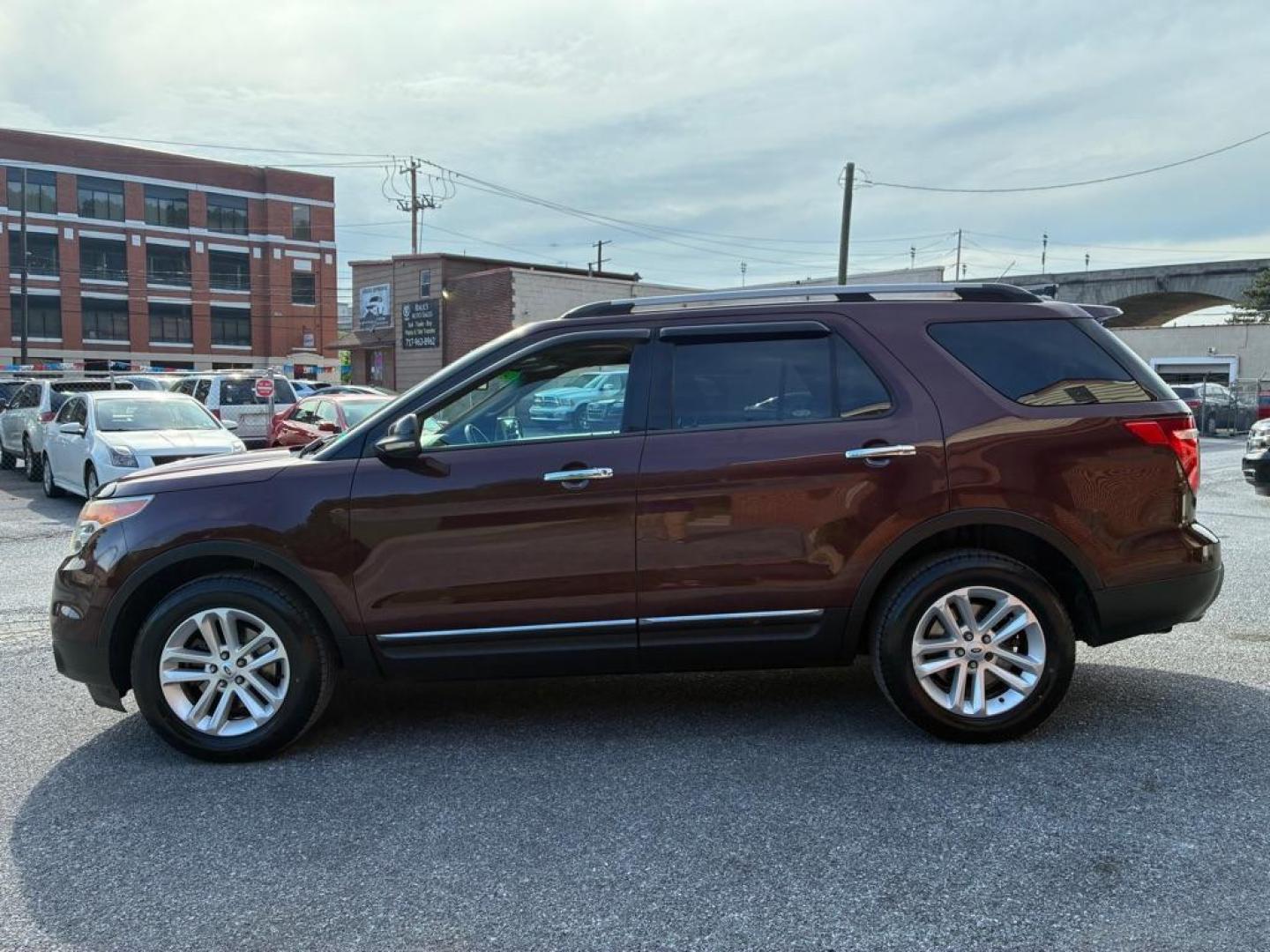 2012 BROWN FORD EXPLORER XLT (1FMHK8D89CG) with an 3.5L engine, Automatic transmission, located at 117 North Cameron Street, Harrisburg, PA, 17101, (717) 963-8962, 40.266762, -76.875259 - WE FINANCE!!! MOST vehicles are available for financing. Good Credit/ Challenged Credit/ No Credit - ALL Trade-Ins Welcomed!!! APPLY ONLINE or CALL us TODAY Please call us to discuss your cash and/or financing options. Thanks for checking our inventory! We're here to help.- Photo#1