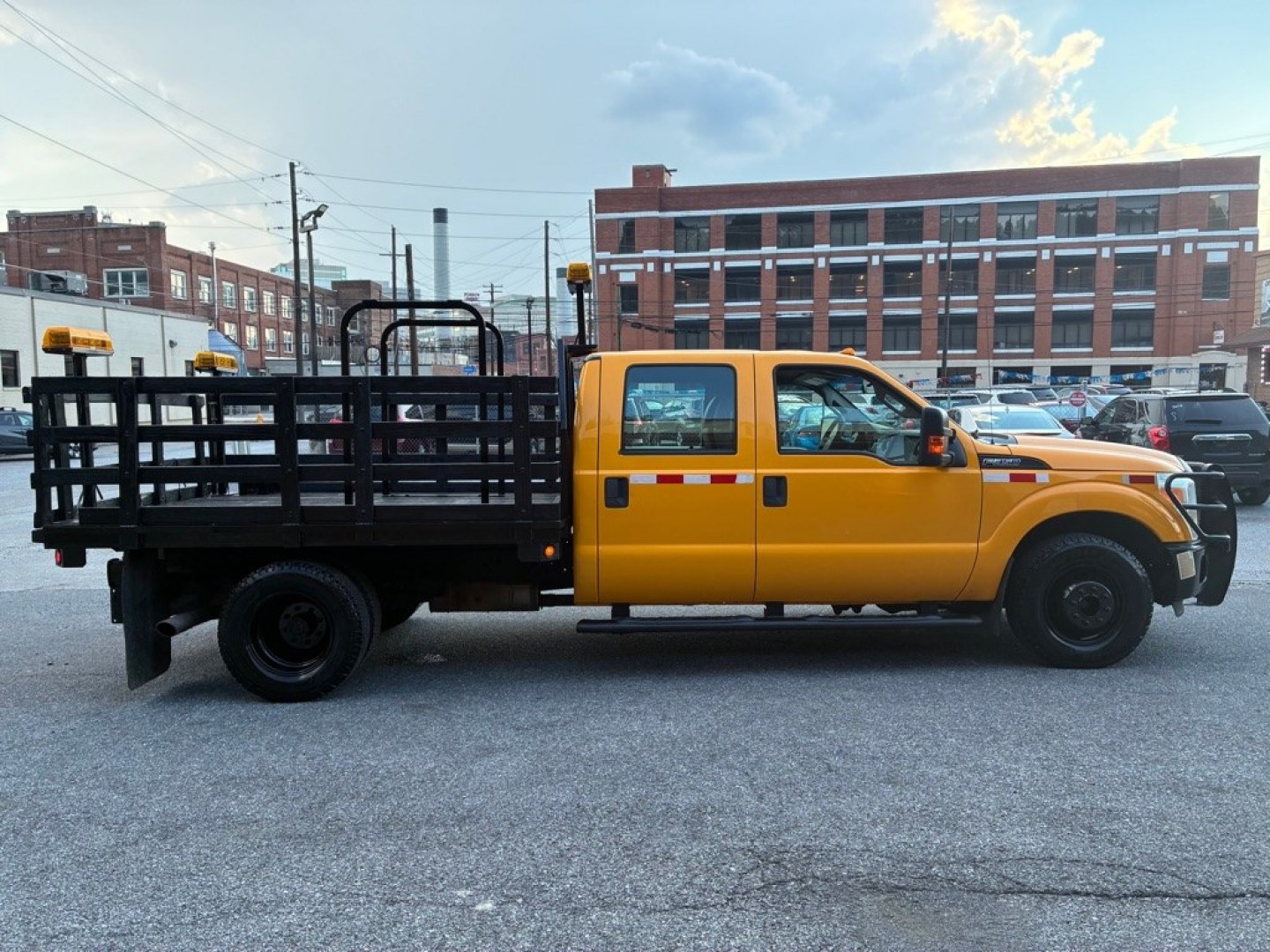 2012 YELLOW FORD F350 SUPER DUTY (1FD8W3G62CE) with an 6.2L engine, Automatic transmission, located at 117 North Cameron Street, Harrisburg, PA, 17101, (717) 963-8962, 40.266762, -76.875259 - Hard Top 8-Cylinder Flex Natural A/T Power Steering GRY Vinyl Seats A/C Power Windows Power Door Locks Driver Air Bag WE FINANCE!!! MOST vehicles are available for financing. Good Credit/ Challenged Credit/ No Credit - ALL Trade-Ins Welcomed!!! APPLY ONLINE or CALL us TODAY Pl- Photo#5