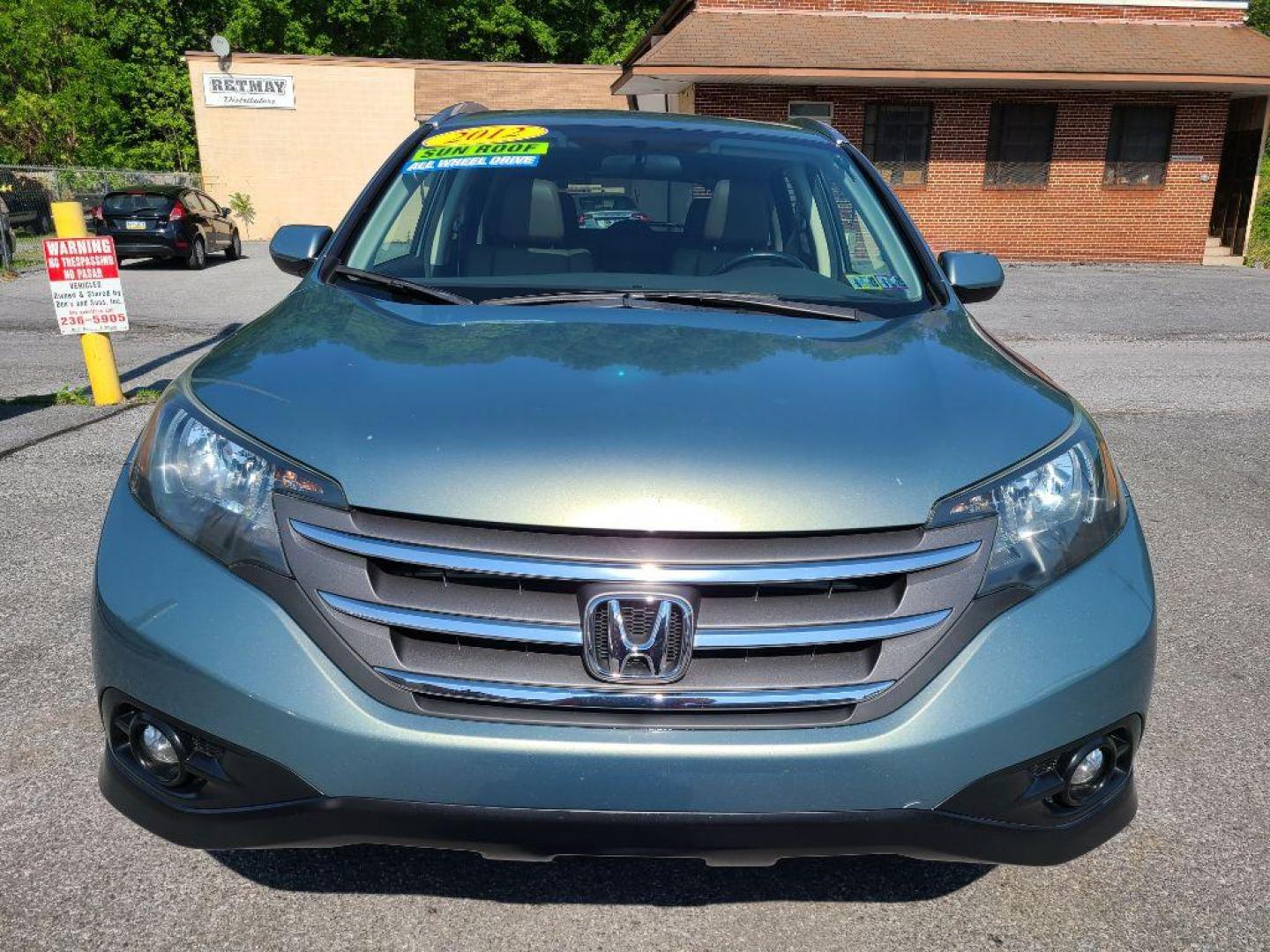 2012 GREEN HONDA CR-V EXL (JHLRM4H72CC) with an 2.4L engine, Automatic transmission, located at 117 North Cameron Street, Harrisburg, PA, 17101, (717) 963-8962, 40.266762, -76.875259 - WE FINANCE!!! Good Credit/ Bad Credit/ No Credit - ALL Trade-Ins Welcomed!!! ***Guaranteed Credit Approval*** APPLY ONLINE or CALL us TODAY ;) Internet Prices and Marketplace Prices are SPECIAL discounted ***CASH DEALS*** Retail Prices are higher. Please call us to discuss your cash and finan - Photo#7
