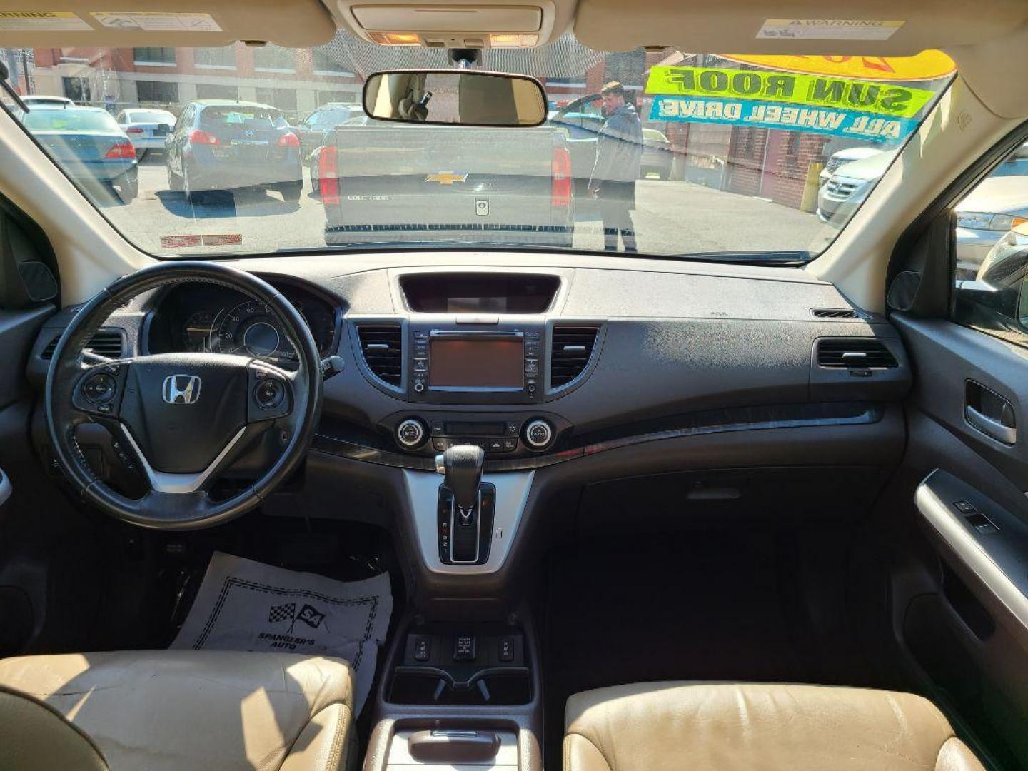 2012 GREEN HONDA CR-V EXL (JHLRM4H72CC) with an 2.4L engine, Automatic transmission, located at 117 North Cameron Street, Harrisburg, PA, 17101, (717) 963-8962, 40.266762, -76.875259 - WE FINANCE!!! Good Credit/ Bad Credit/ No Credit - ALL Trade-Ins Welcomed!!! ***Guaranteed Credit Approval*** APPLY ONLINE or CALL us TODAY ;) Internet Prices and Marketplace Prices are SPECIAL discounted ***CASH DEALS*** Retail Prices are higher. Please call us to discuss your cash and finan - Photo#9