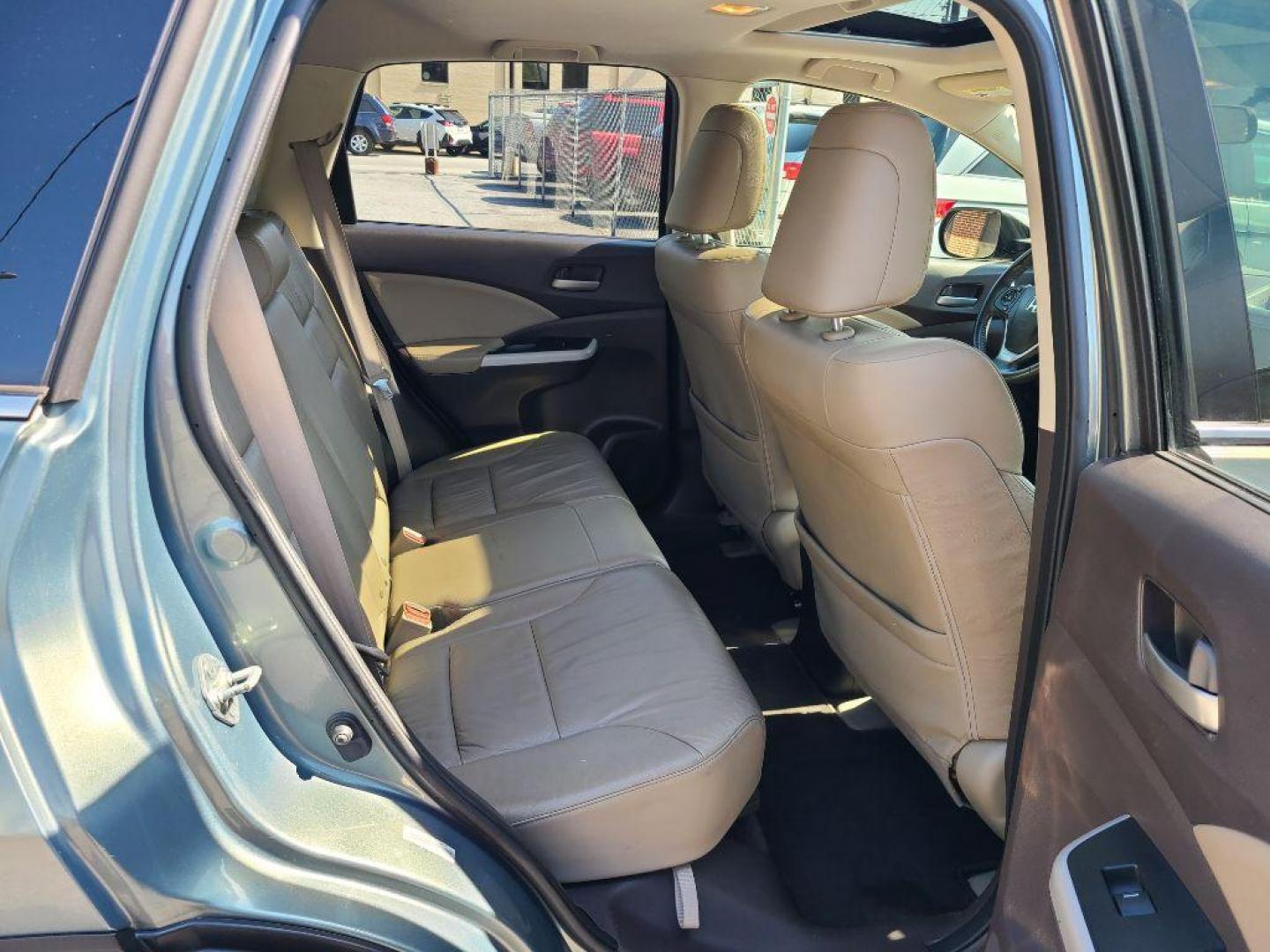2012 GREEN HONDA CR-V EXL (JHLRM4H72CC) with an 2.4L engine, Automatic transmission, located at 117 North Cameron Street, Harrisburg, PA, 17101, (717) 963-8962, 40.266762, -76.875259 - WE FINANCE!!! Good Credit/ Bad Credit/ No Credit - ALL Trade-Ins Welcomed!!! ***Guaranteed Credit Approval*** APPLY ONLINE or CALL us TODAY ;) Internet Prices and Marketplace Prices are SPECIAL discounted ***CASH DEALS*** Retail Prices are higher. Please call us to discuss your cash and finan - Photo#10