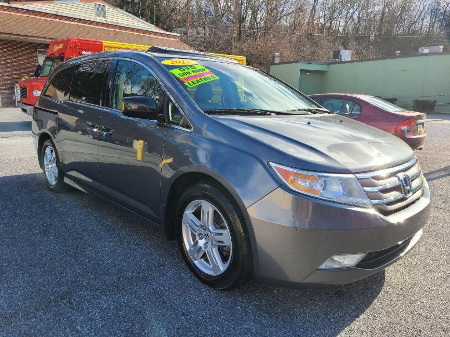 2012 GRAY HONDA ODYSSEY TOURING (5FNRL5H93CB) with an 3.5L engine, Automatic transmission, located at 117 North Cameron Street, Harrisburg, PA, 17101, (717) 963-8962, 40.266762, -76.875259 - WE FINANCE!!! Good Credit/ Bad Credit/ No Credit - ALL Trade-Ins Welcomed!!! ***Guaranteed Credit Approval*** APPLY ONLINE or CALL us TODAY ;) Internet Prices and Marketplace Prices are SPECIAL discounted ***CASH DEALS*** Retail Prices are higher. Please call us to discuss your cash and finan - Photo#6