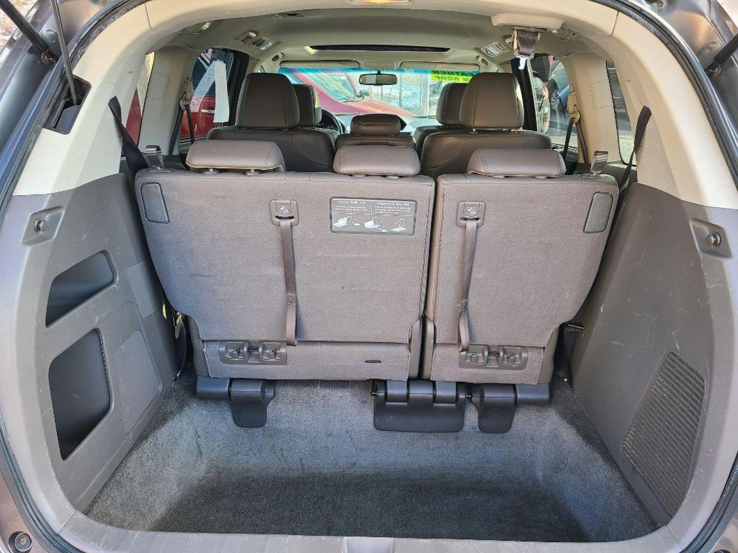2012 GRAY HONDA ODYSSEY EXL (5FNRL5H6XCB) with an 3.5L engine, Automatic transmission, located at 7981 Paxton Street, Harrisburg, PA, 17111, (717) 561-2926, 40.261490, -76.749229 - WE FINANCE!!! Good Credit/ Bad Credit/ No Credit - ALL Trade-Ins Welcomed!!! ***Guaranteed Credit Approval*** APPLY ONLINE or CALL us TODAY ;) Internet Prices and Marketplace Prices are SPECIAL discounted ***CASH DEALS*** Retail Prices are higher. Please call us to discuss your cash and finan - Photo#13
