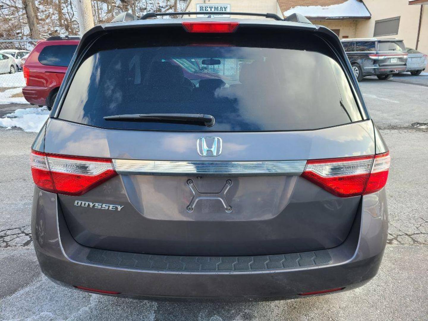 2012 GRAY HONDA ODYSSEY EXL (5FNRL5H6XCB) with an 3.5L engine, Automatic transmission, located at 7981 Paxton Street, Harrisburg, PA, 17111, (717) 561-2926, 40.261490, -76.749229 - WE FINANCE!!! Good Credit/ Bad Credit/ No Credit - ALL Trade-Ins Welcomed!!! ***Guaranteed Credit Approval*** APPLY ONLINE or CALL us TODAY ;) Internet Prices and Marketplace Prices are SPECIAL discounted ***CASH DEALS*** Retail Prices are higher. Please call us to discuss your cash and finan - Photo#3