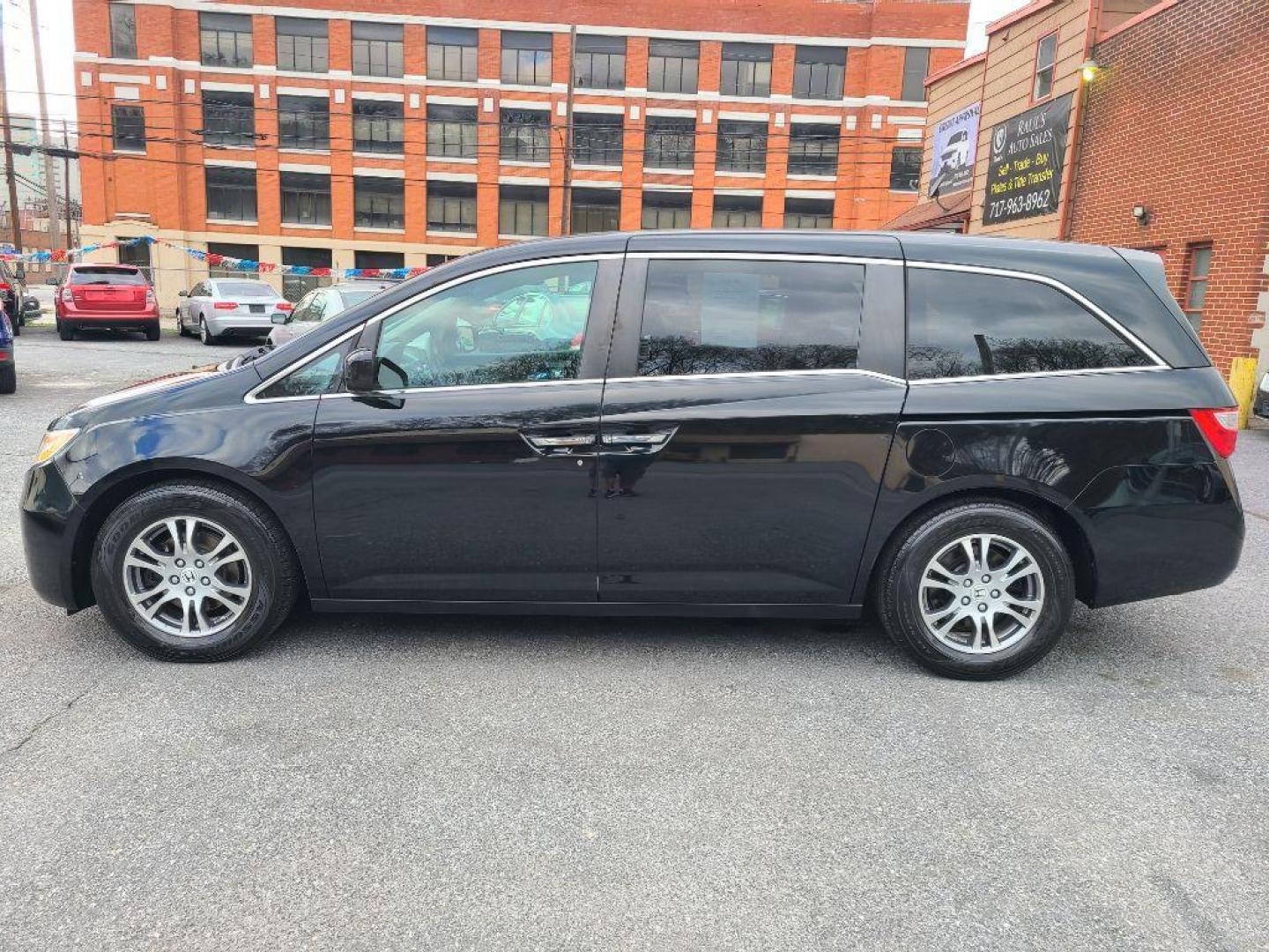 2012 BLACK HONDA ODYSSEY EXL (5FNRL5H61CB) with an 3.5L engine, Automatic transmission, located at 117 North Cameron Street, Harrisburg, PA, 17101, (717) 963-8962, 40.266762, -76.875259 - WE FINANCE!!! Good Credit/ Bad Credit/ No Credit - ALL Trade-Ins Welcomed!!! ***Guaranteed Credit Approval*** APPLY ONLINE or CALL us TODAY ;) Internet Prices and Marketplace Prices are SPECIAL discounted ***CASH DEALS*** Retail Prices are higher. Please call us to discuss your cash and finan - Photo#1