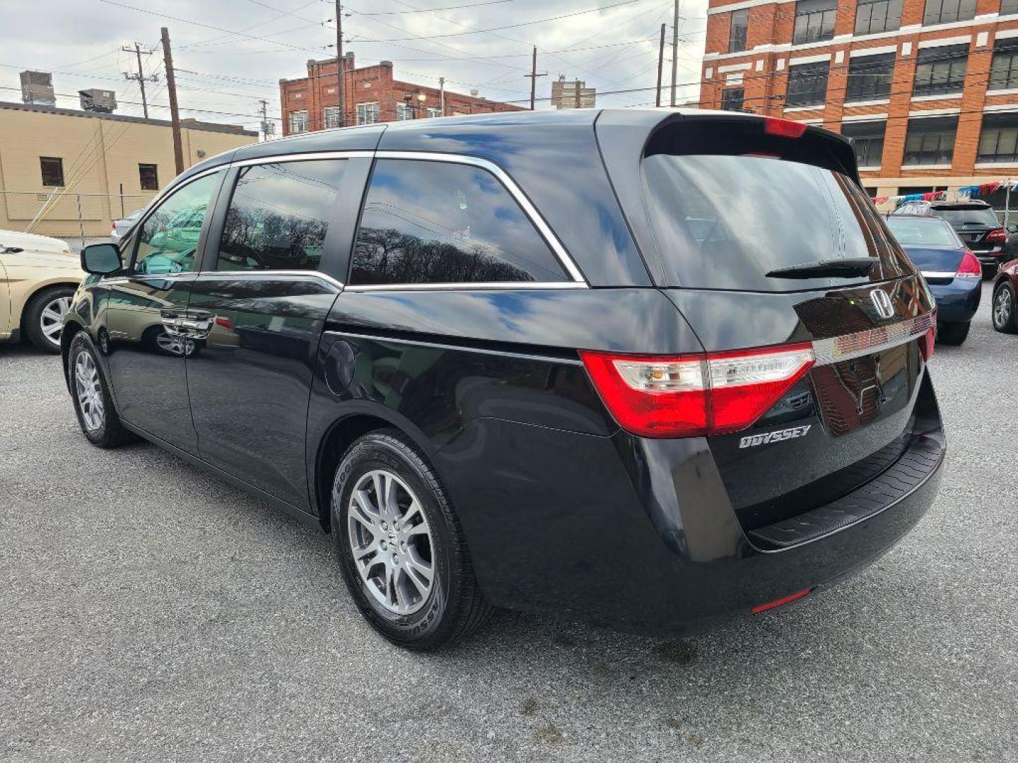 2012 BLACK HONDA ODYSSEY EXL (5FNRL5H61CB) with an 3.5L engine, Automatic transmission, located at 117 North Cameron Street, Harrisburg, PA, 17101, (717) 963-8962, 40.266762, -76.875259 - WE FINANCE!!! Good Credit/ Bad Credit/ No Credit - ALL Trade-Ins Welcomed!!! ***Guaranteed Credit Approval*** APPLY ONLINE or CALL us TODAY ;) Internet Prices and Marketplace Prices are SPECIAL discounted ***CASH DEALS*** Retail Prices are higher. Please call us to discuss your cash and finan - Photo#2