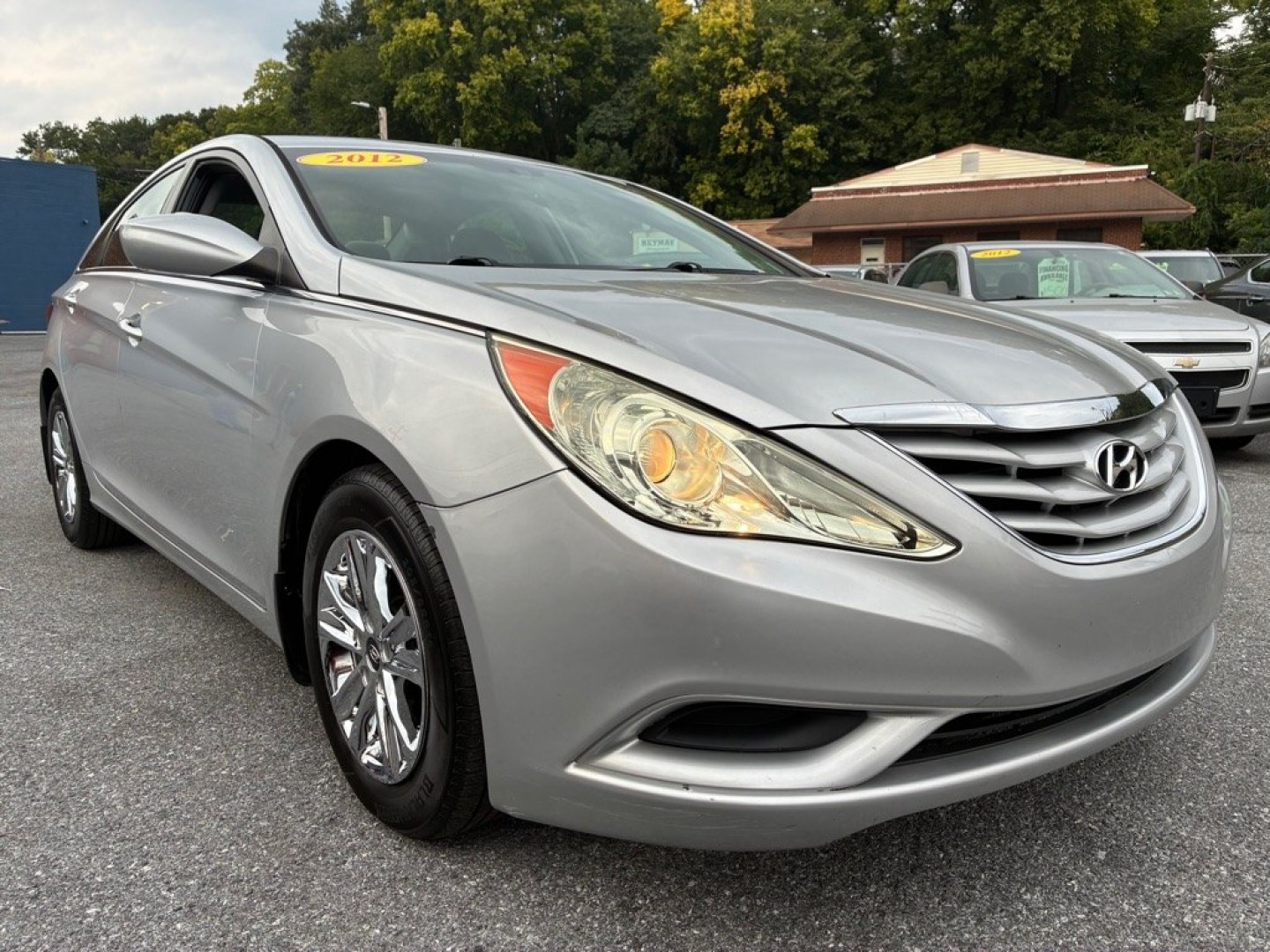 2012 SILVER HYUNDAI SONATA GLS (5NPEB4AC1CH) with an 2.4L engine, Automatic transmission, located at 117 North Cameron Street, Harrisburg, PA, 17101, (717) 963-8962, 40.266762, -76.875259 - WE FINANCE!!! MOST vehicles are available for financing. Good Credit/ Challenged Credit/ No Credit - ALL Trade-Ins Welcomed!!! APPLY ONLINE or CALL us TODAY Please call us to discuss your cash and/or financing options. Thanks for checking our inventory! We're here to help.- Photo#6